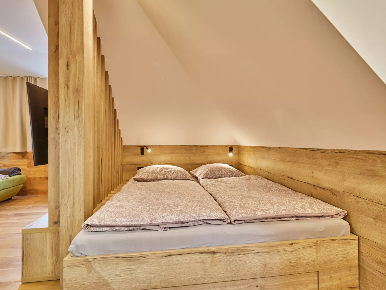 Timberline Peak Duplex & Bath-Inside
