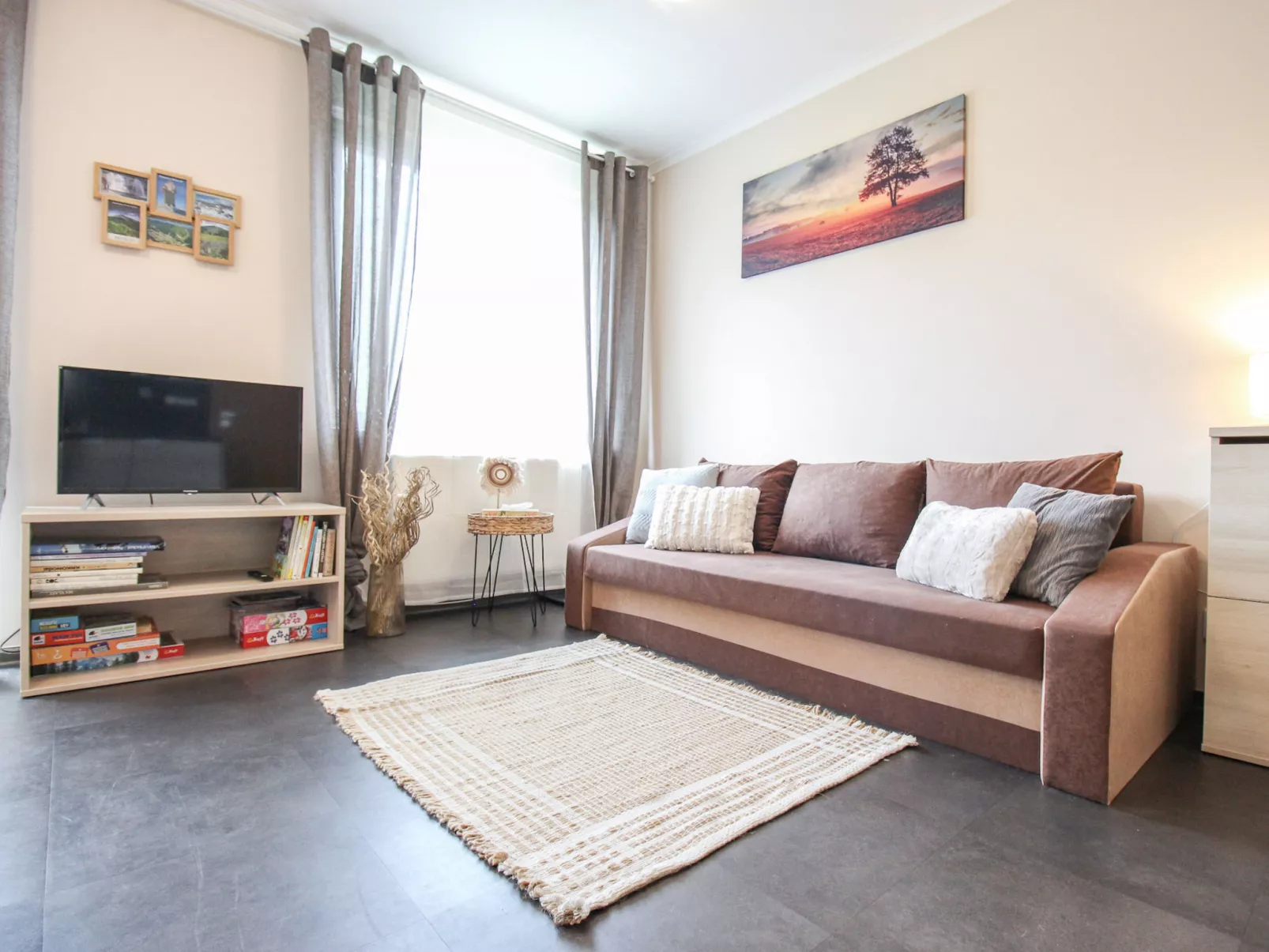 Resident Harrachov B-Inside