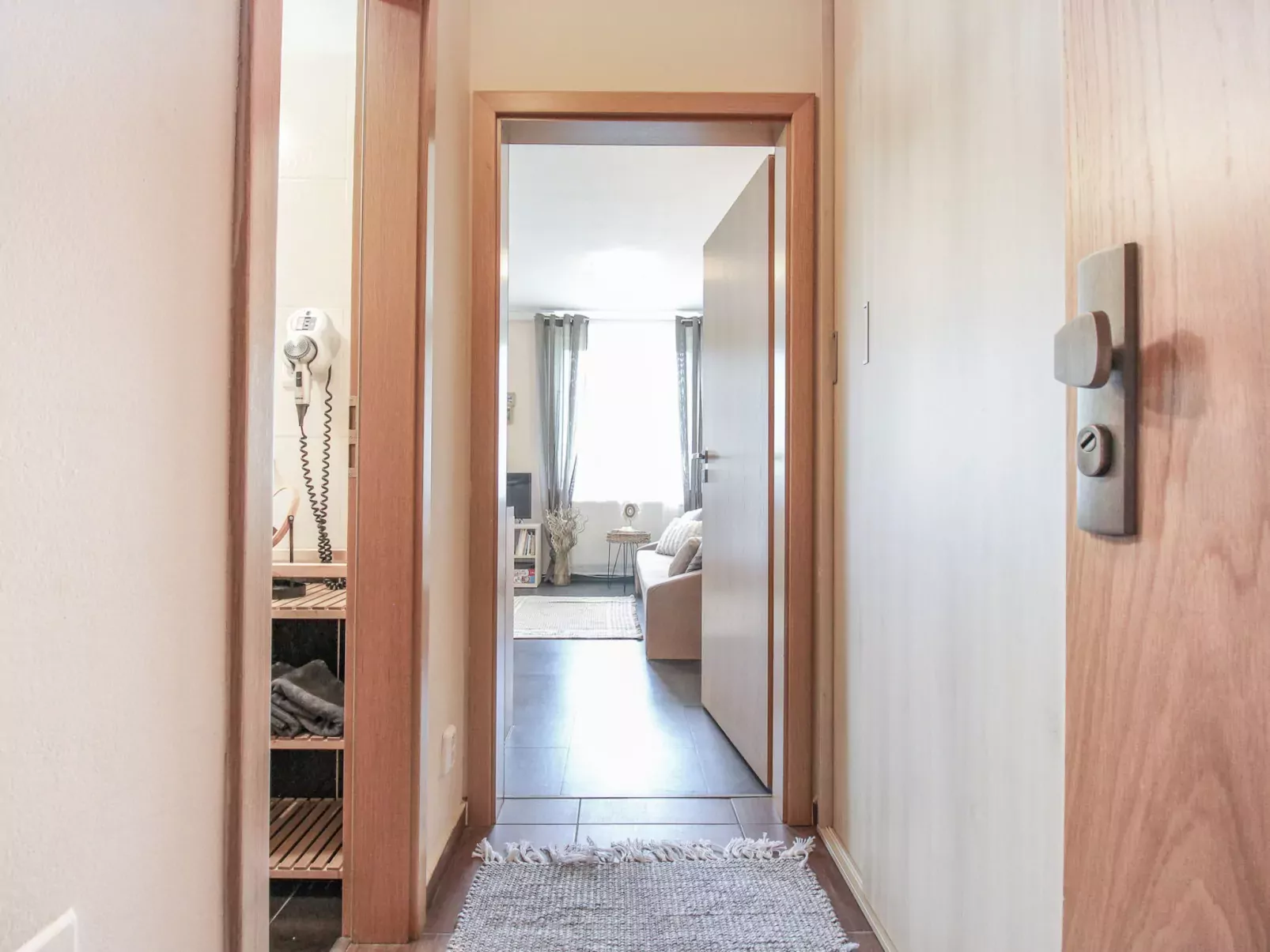 Resident Harrachov B-Inside