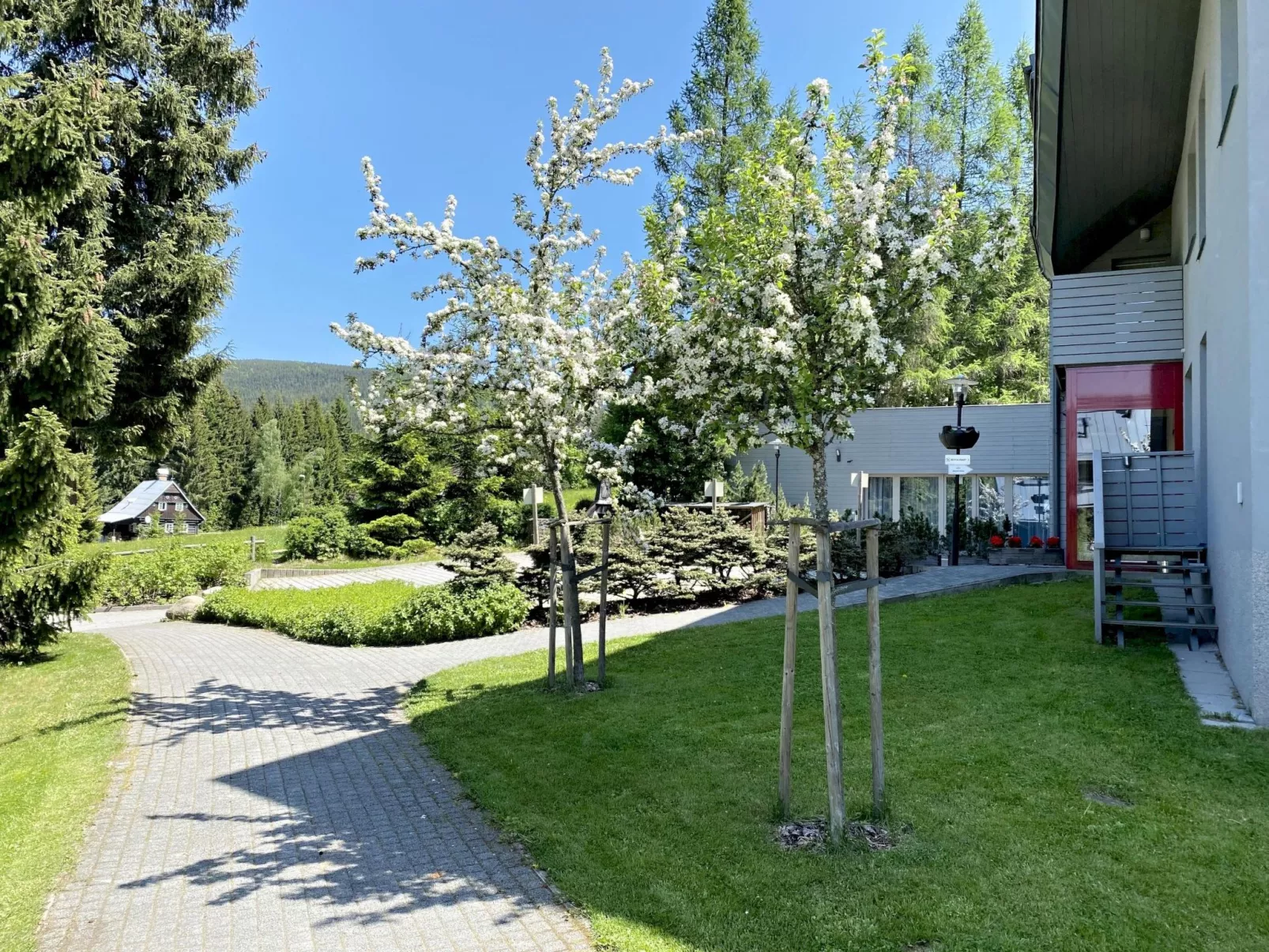 Harrachov Resident-Outside