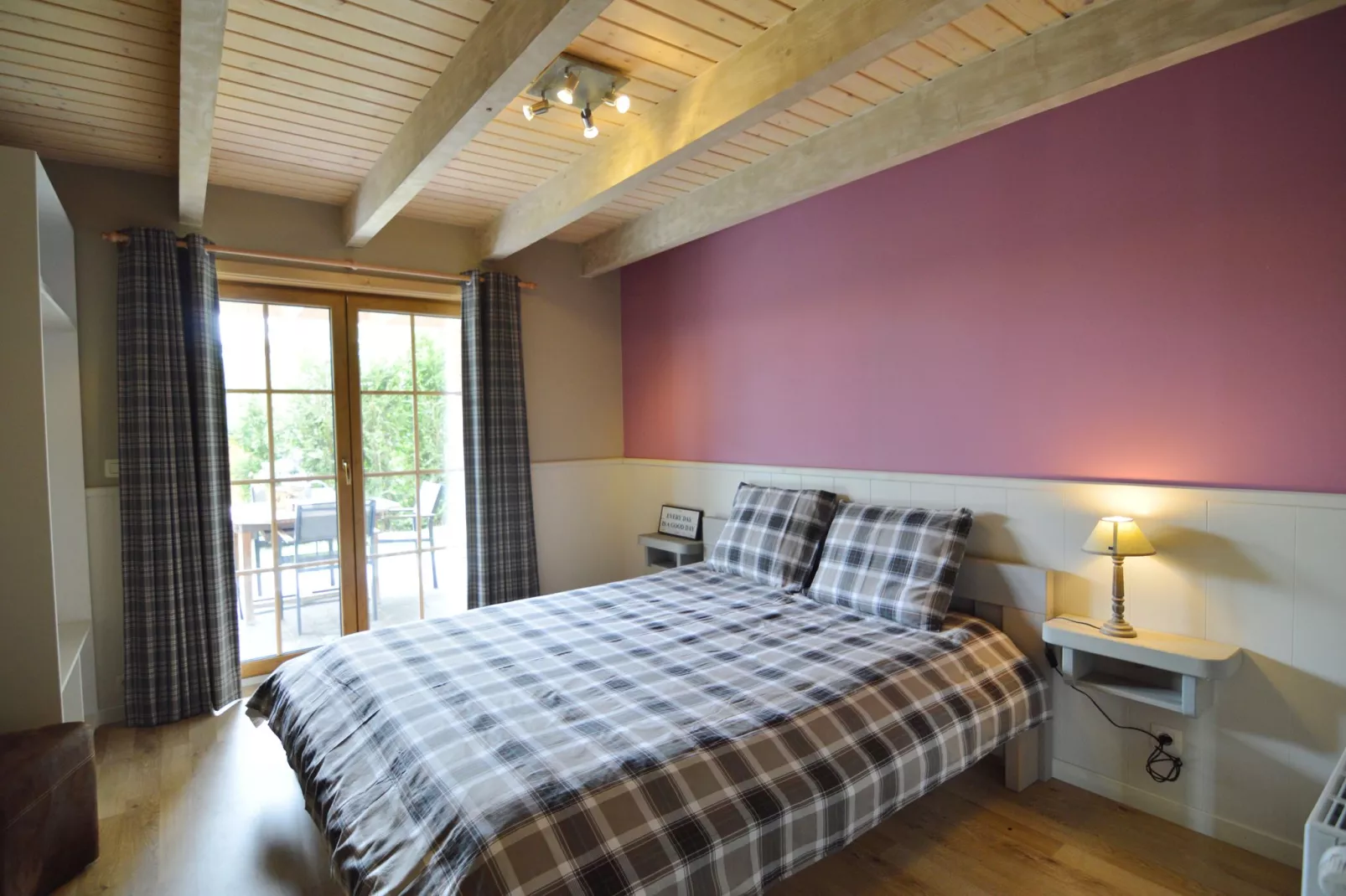 Chalet Du Soleil Grand Luxe-Bedroom