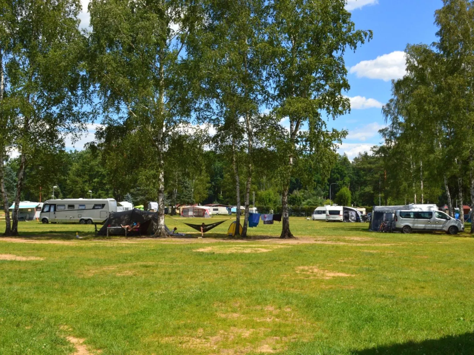 Kemp Stříbrný rybník-Drinnen