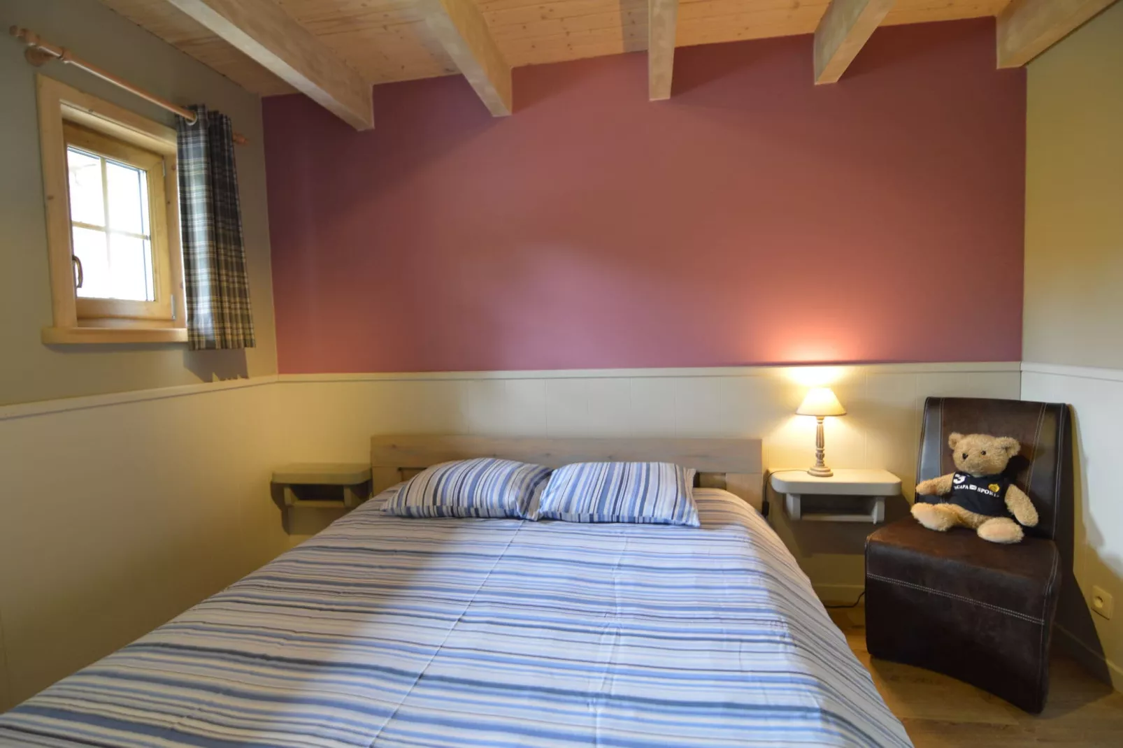 Chalet Du Soleil Grand Luxe-Bedroom