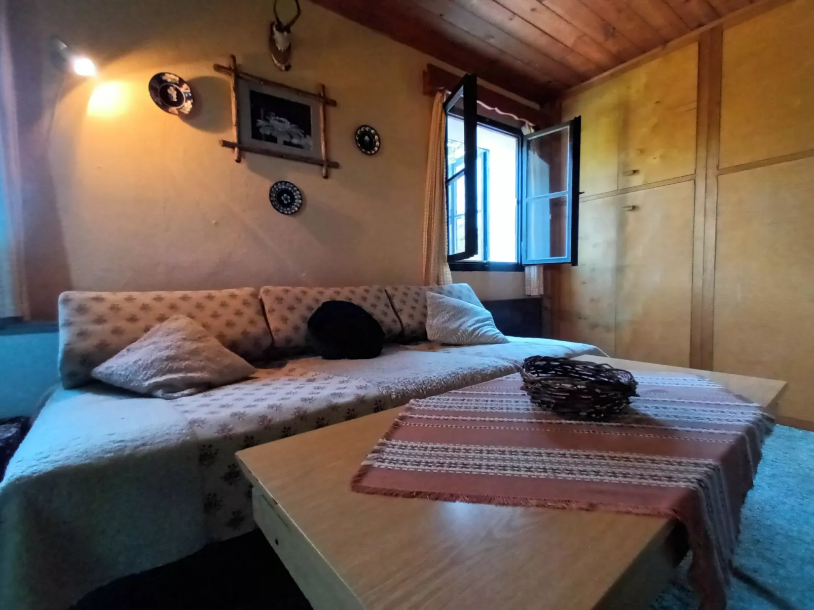 Na Stráži-Inside