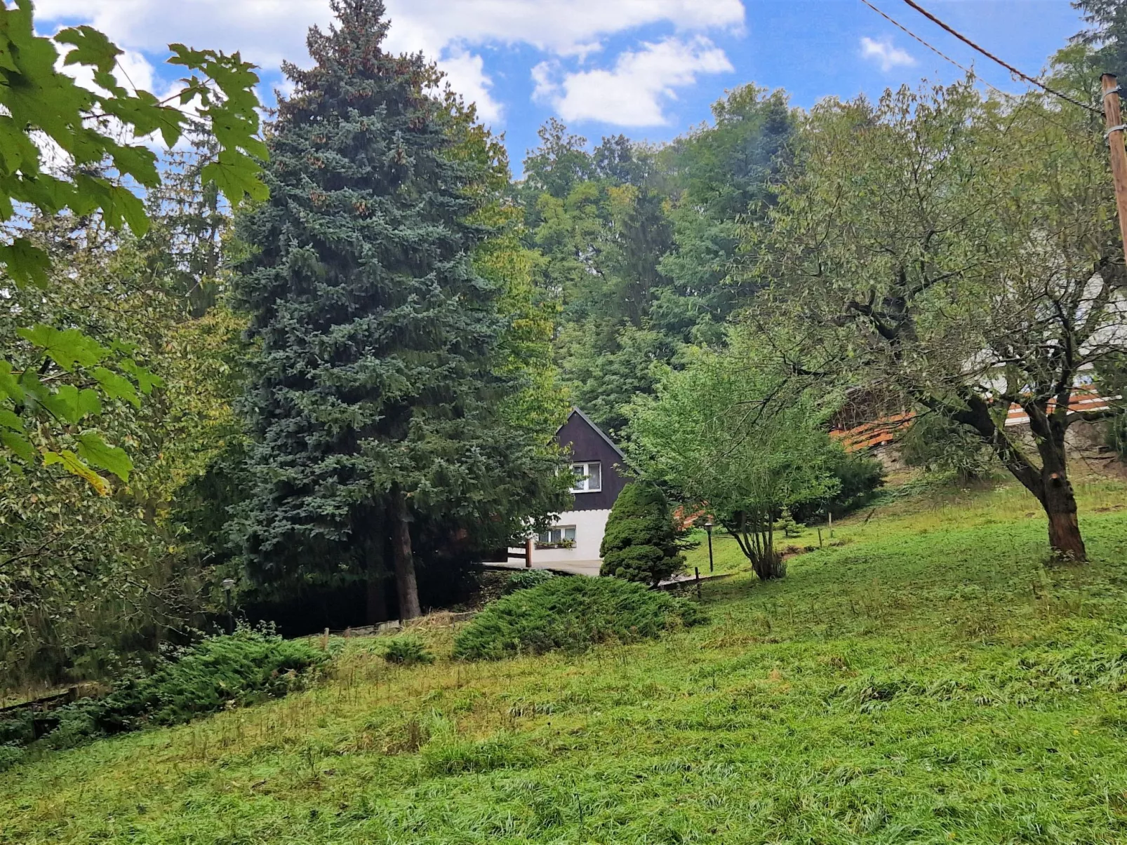 Zimořský domek-Draußen