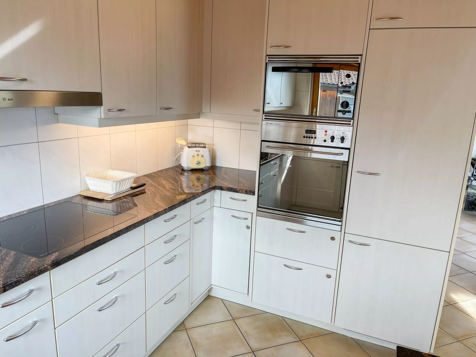Penthouse Brugg-Inside