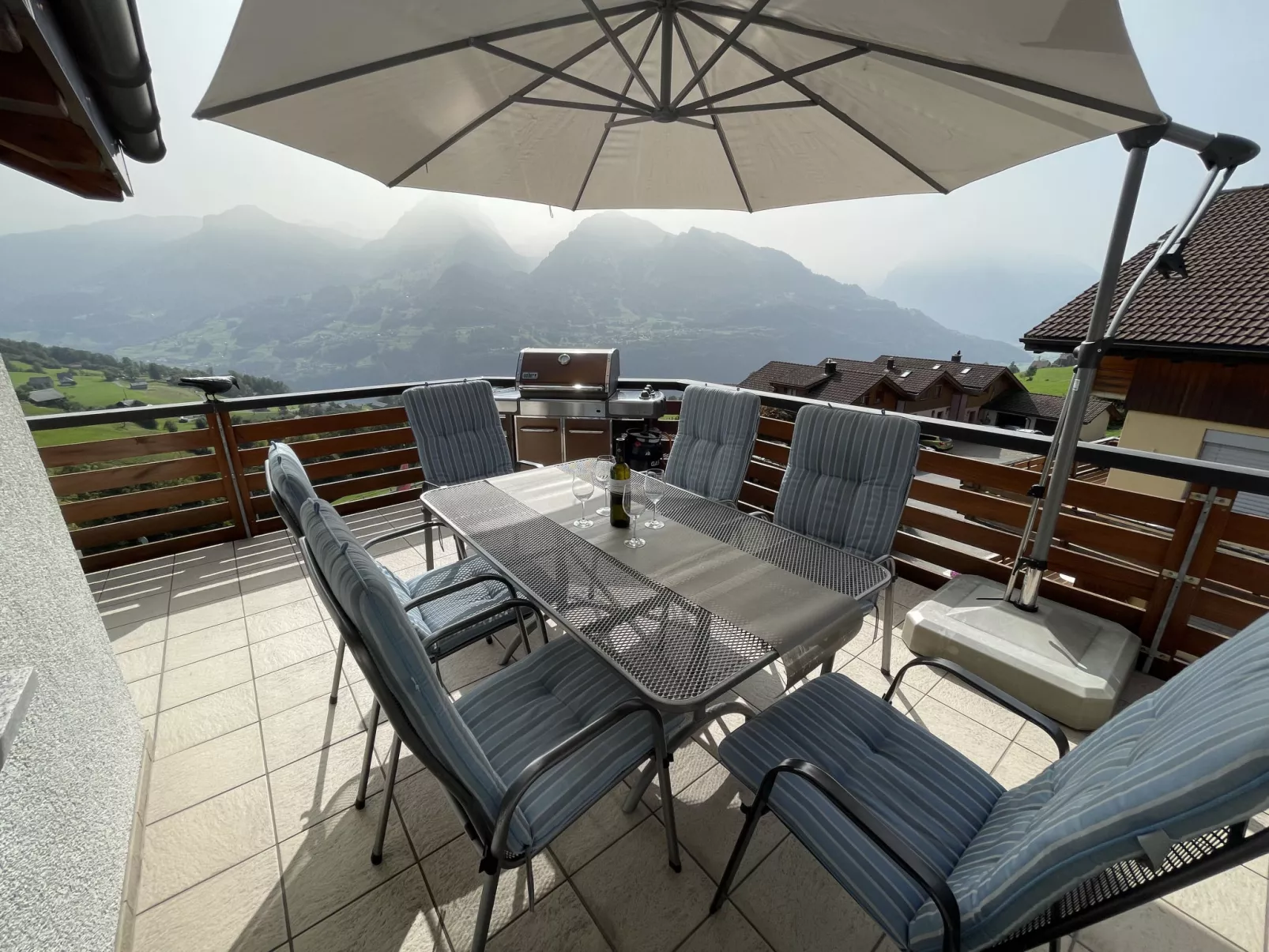 Penthouse Brugg-Outside