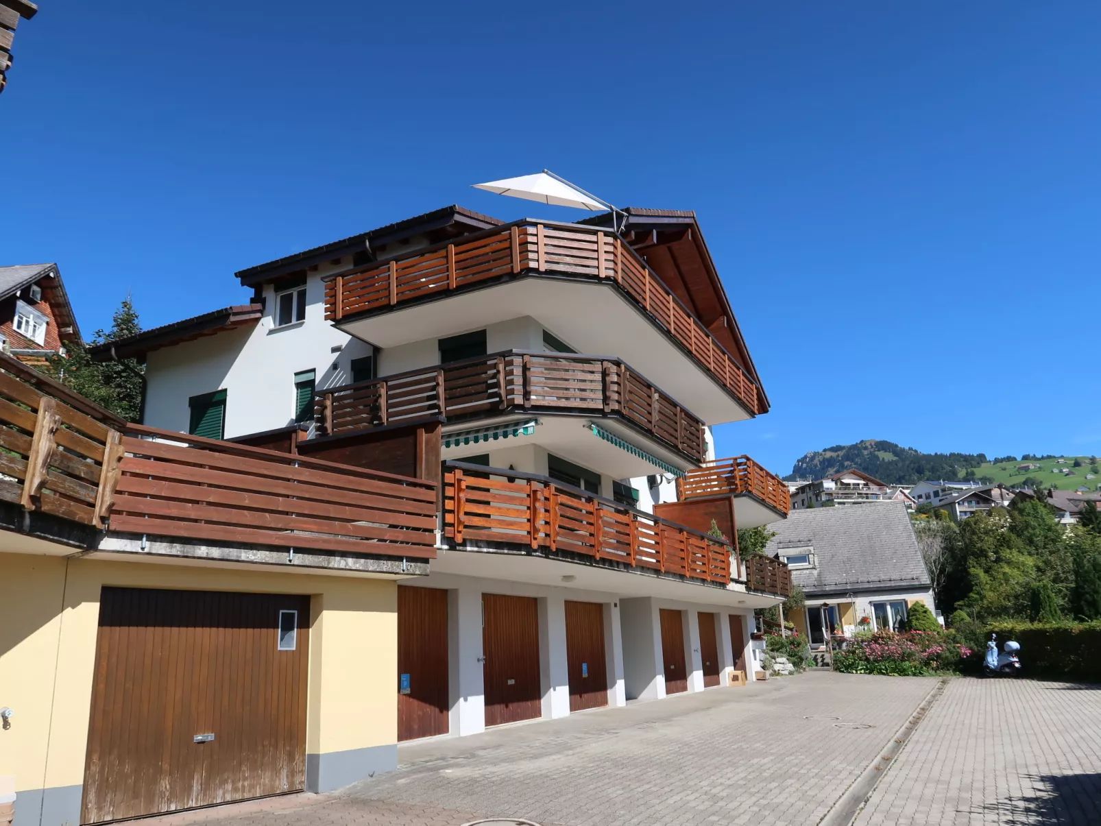 Penthouse Brugg-Outside
