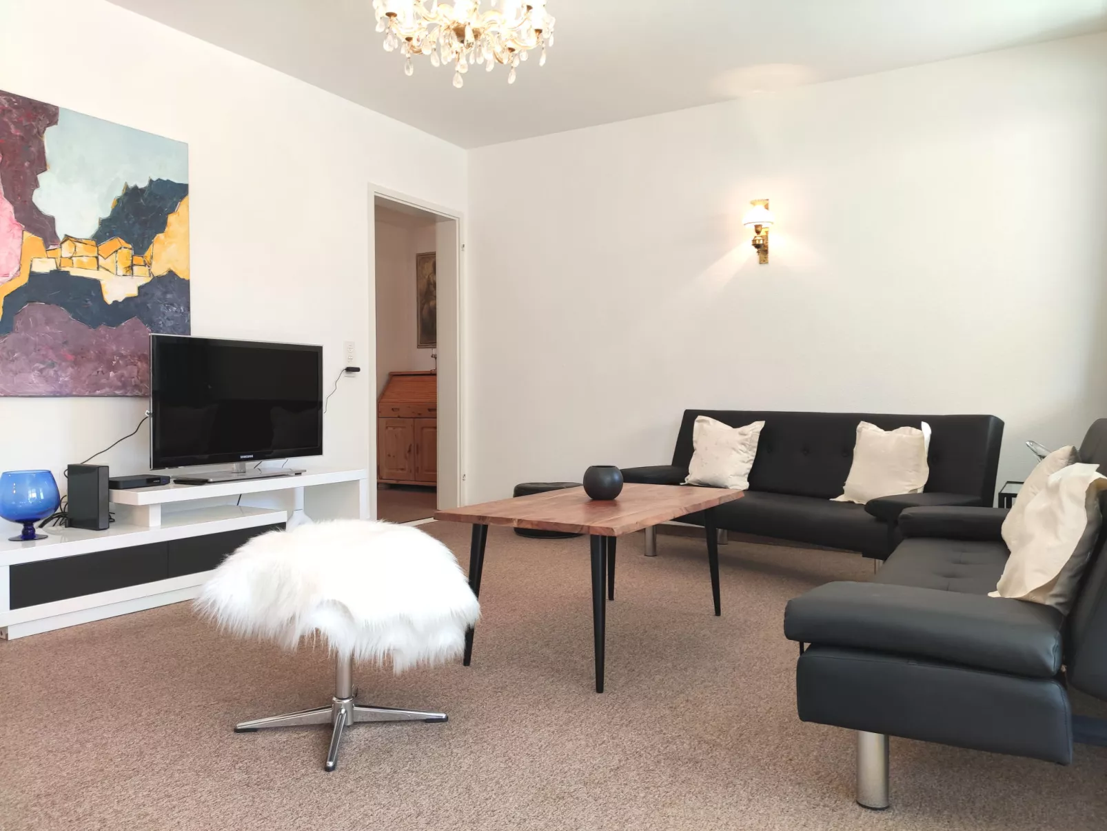 Regina Apt Golfblick-Inside