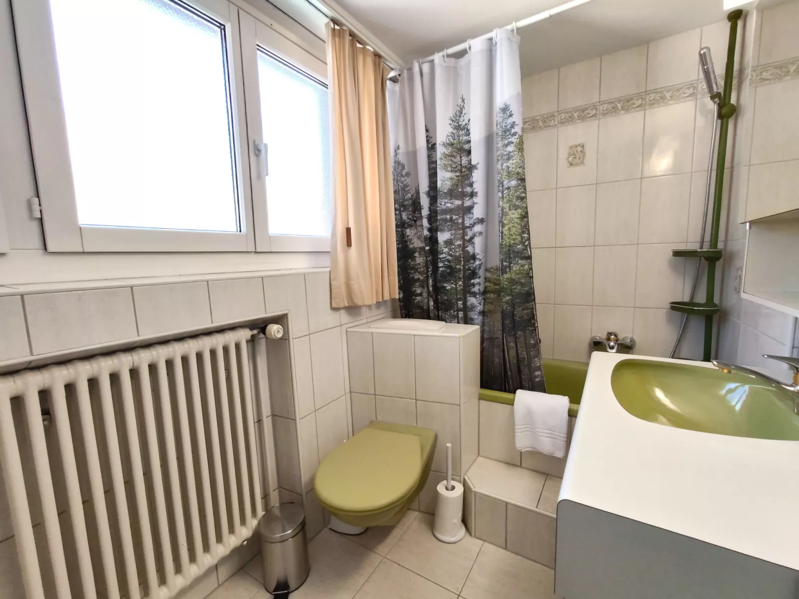 Regina Apt Golfblick-Inside