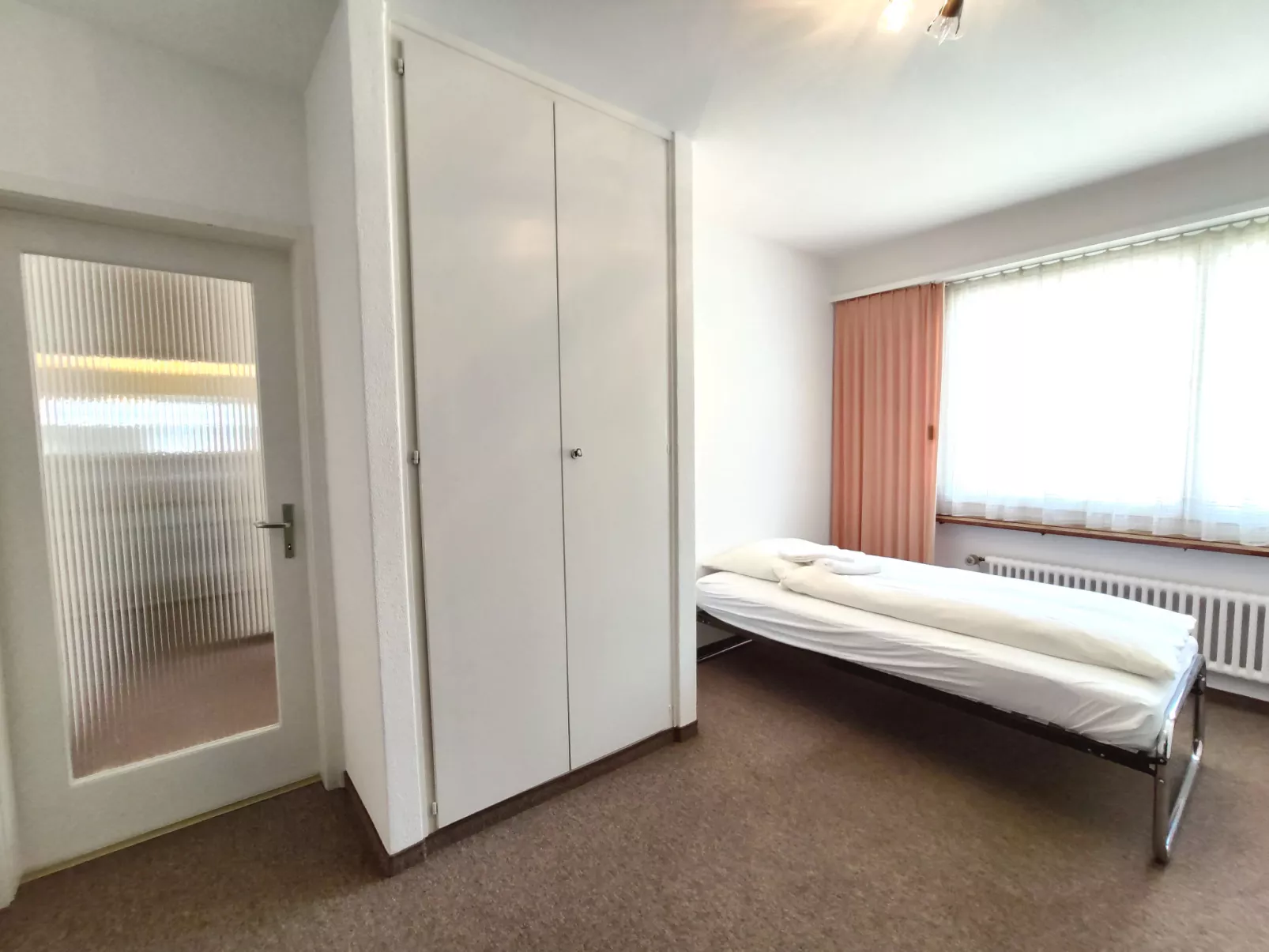Regina Apt Golfblick-Inside