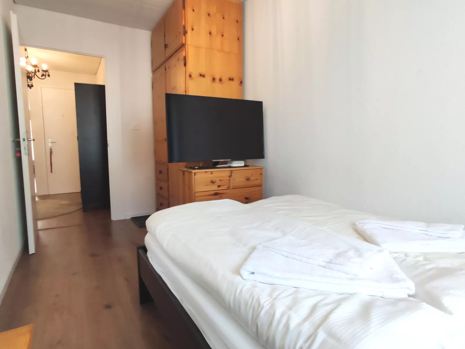 Verbena Apt 4-Inside