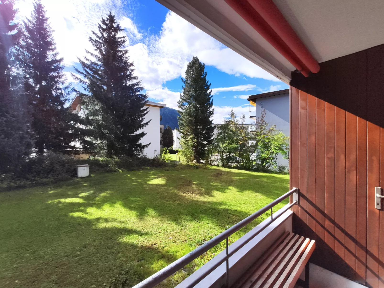 Verbena Apt 4-Outside