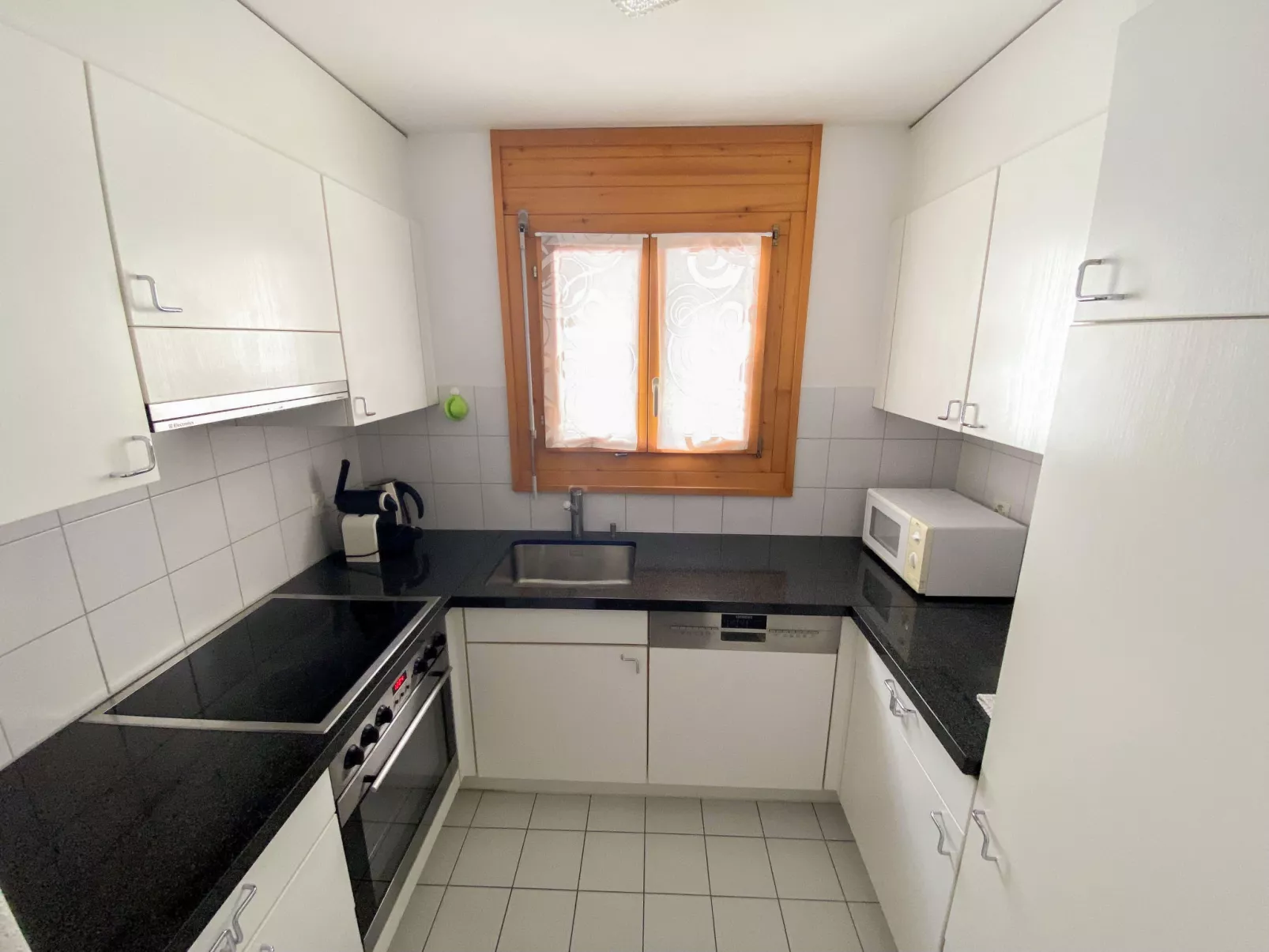 Apt D 045-Inside