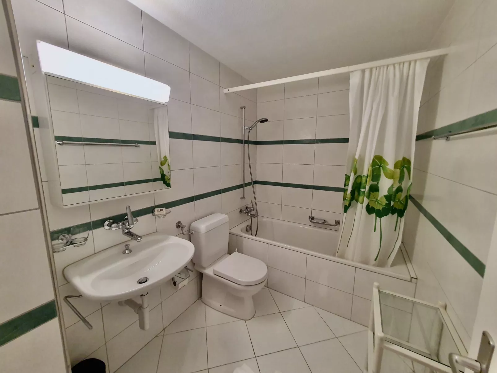 Apt. 13-Inside