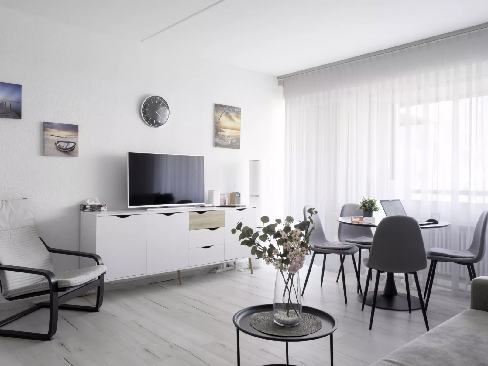 Lakeview App. 214-Inside