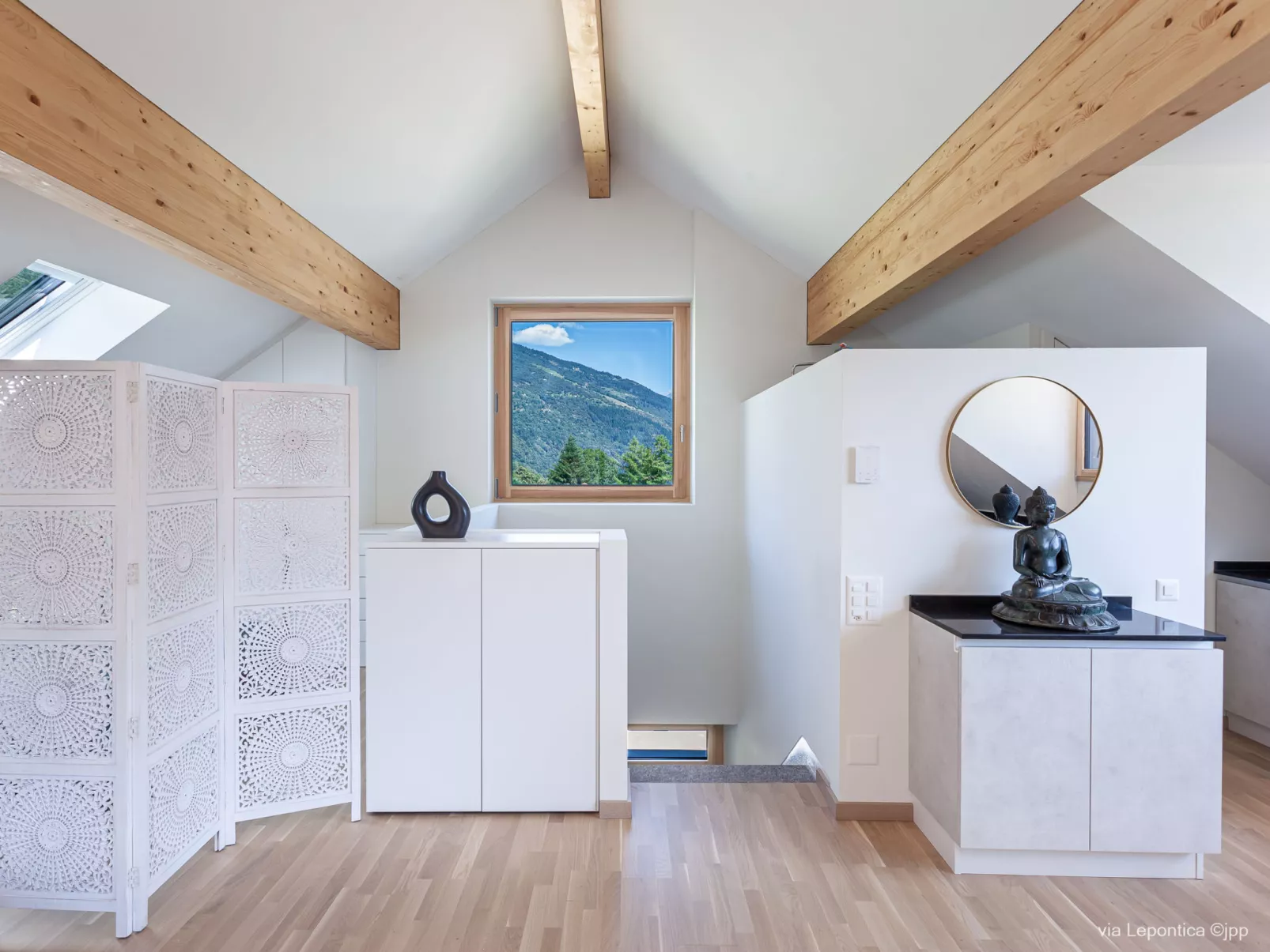 Loft Lepontica-Inside