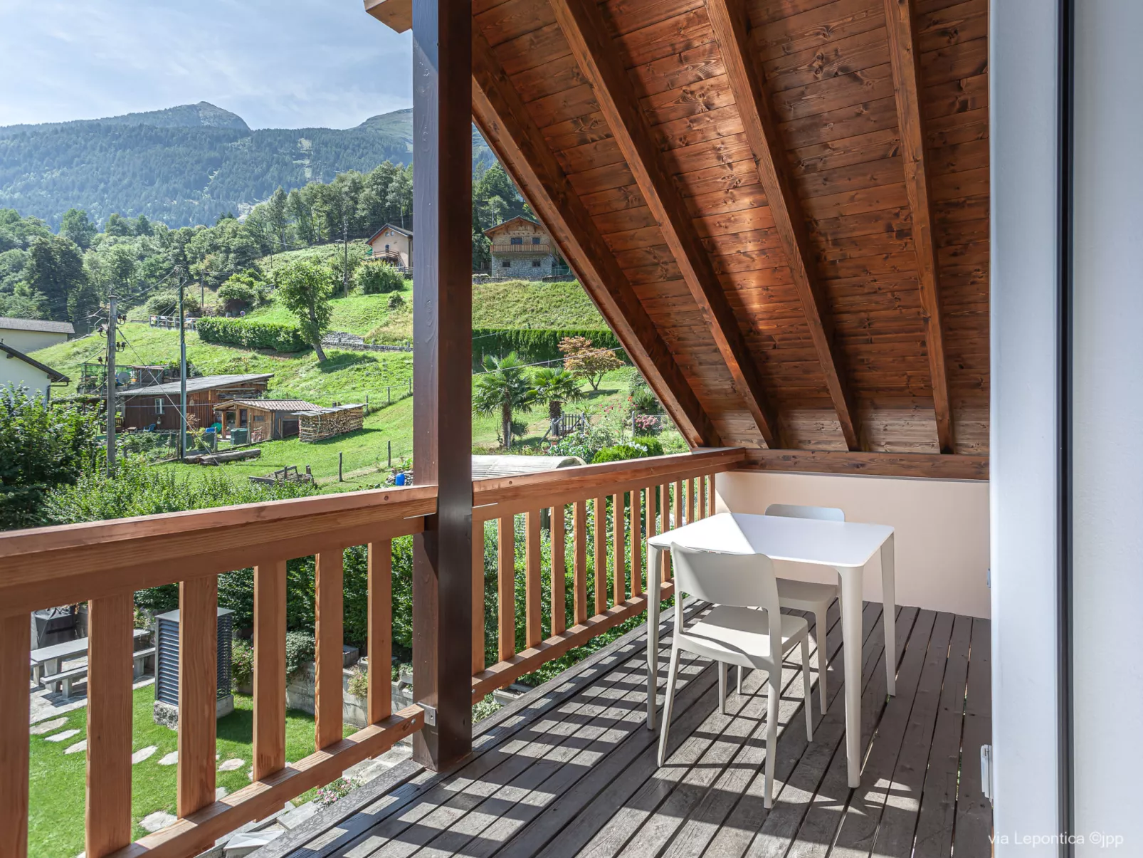 Loft Lepontica-Outside