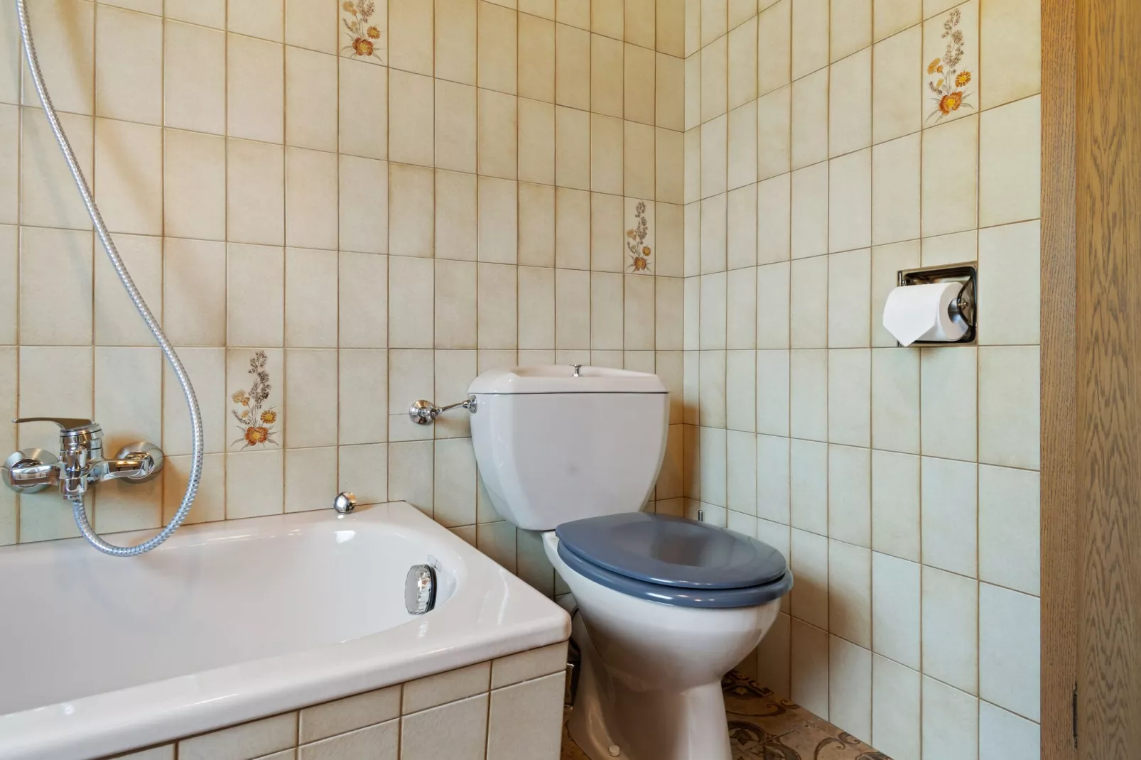 Dorfruh-Bathroom