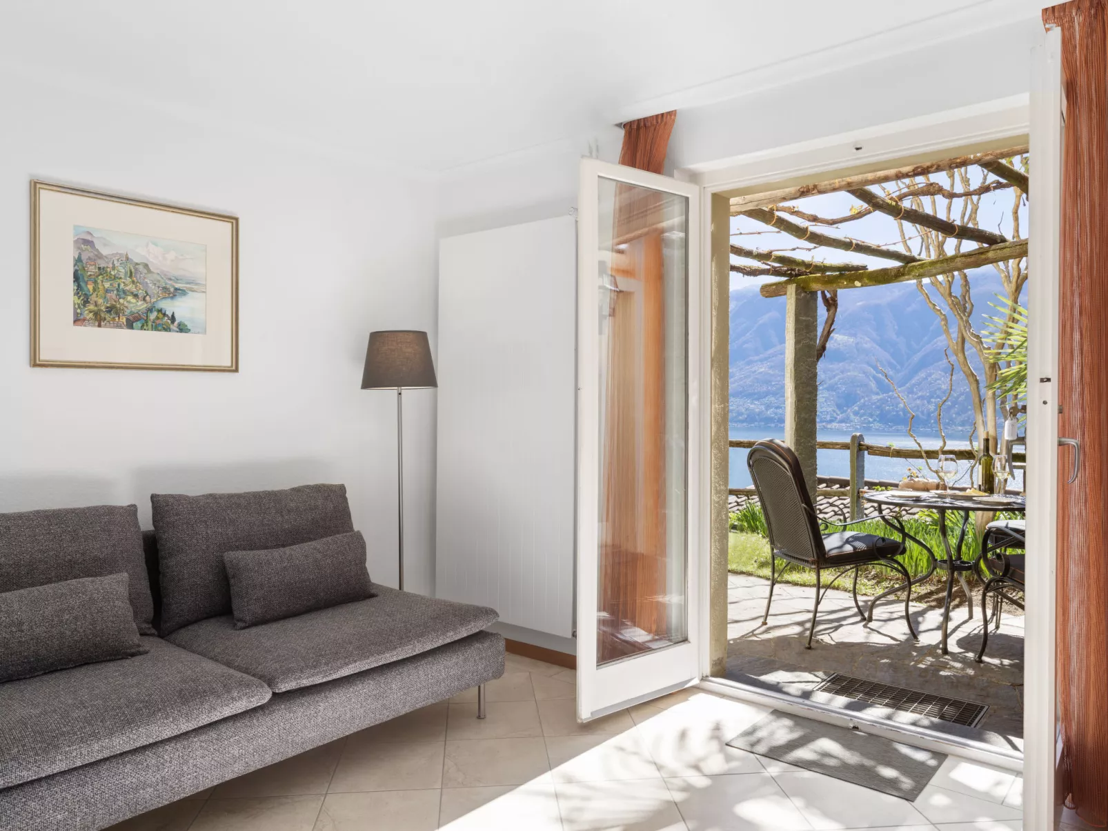 Vista Isole di Brissago-Inside