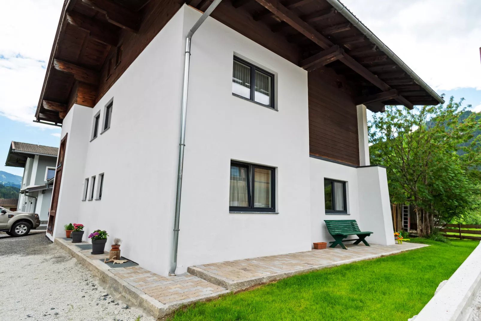 Dorfruh-Exterior summer