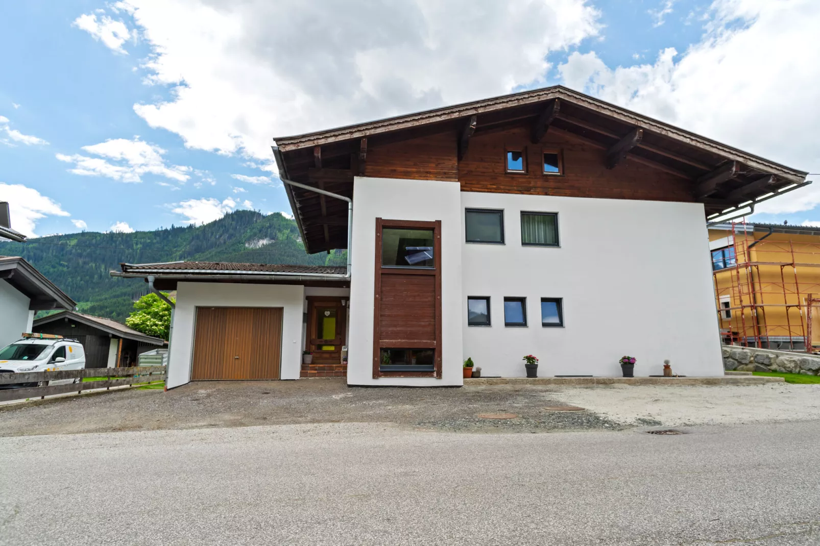 Dorfruh-Exterior summer