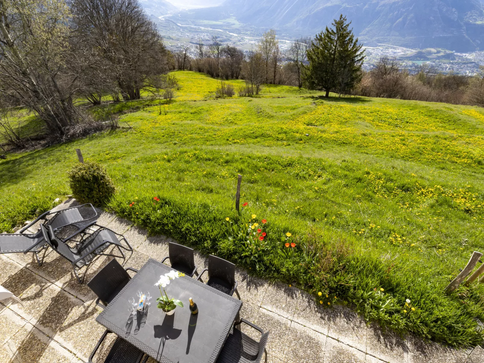 Maison Le Fontany-Outside
