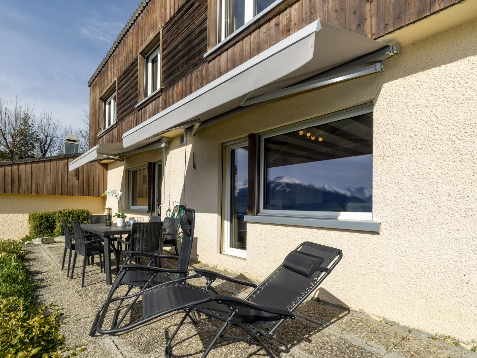 Maison Le Fontany-Outside