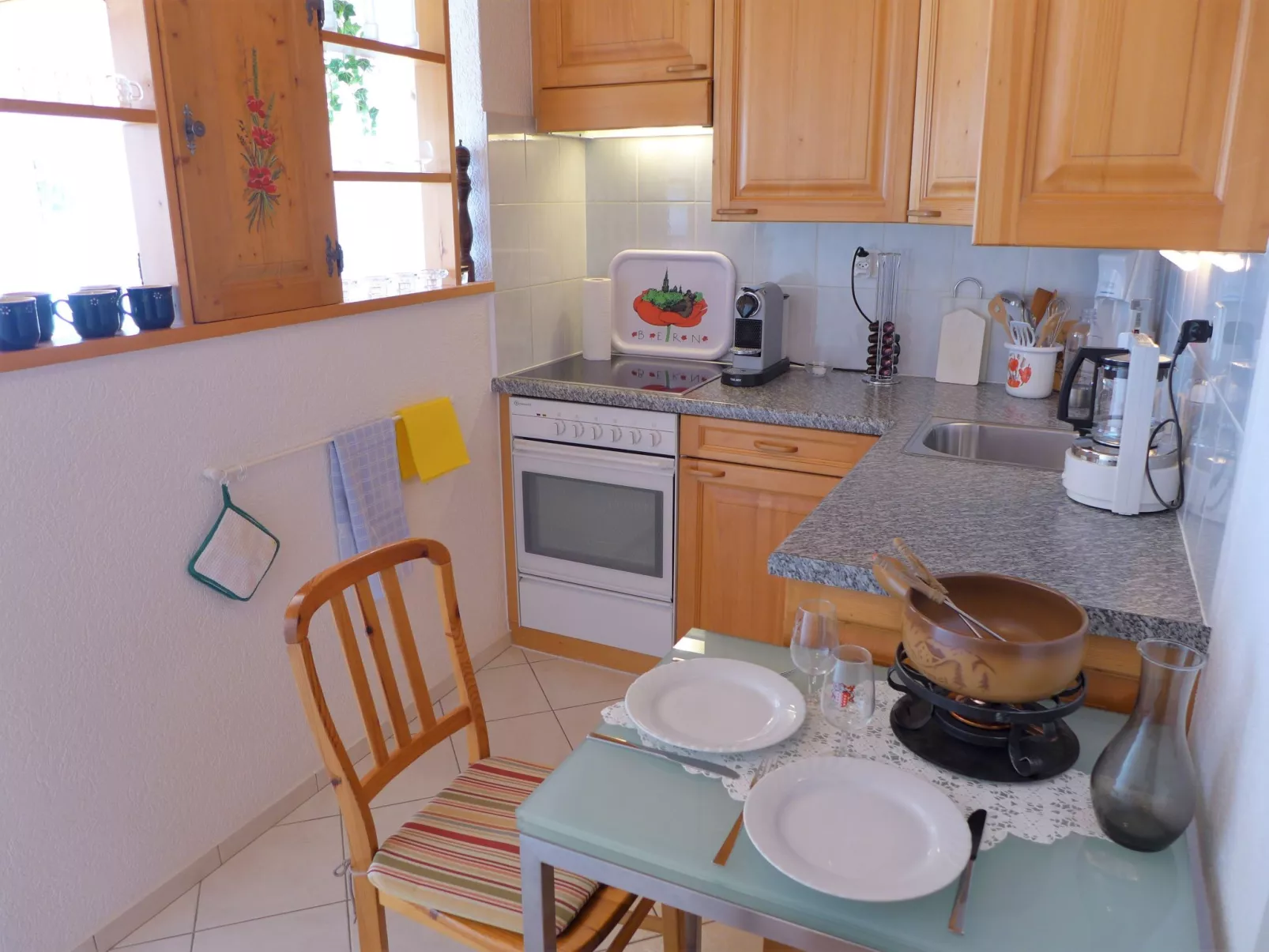 Jeanne D'Arc Apt. B-11-Inside