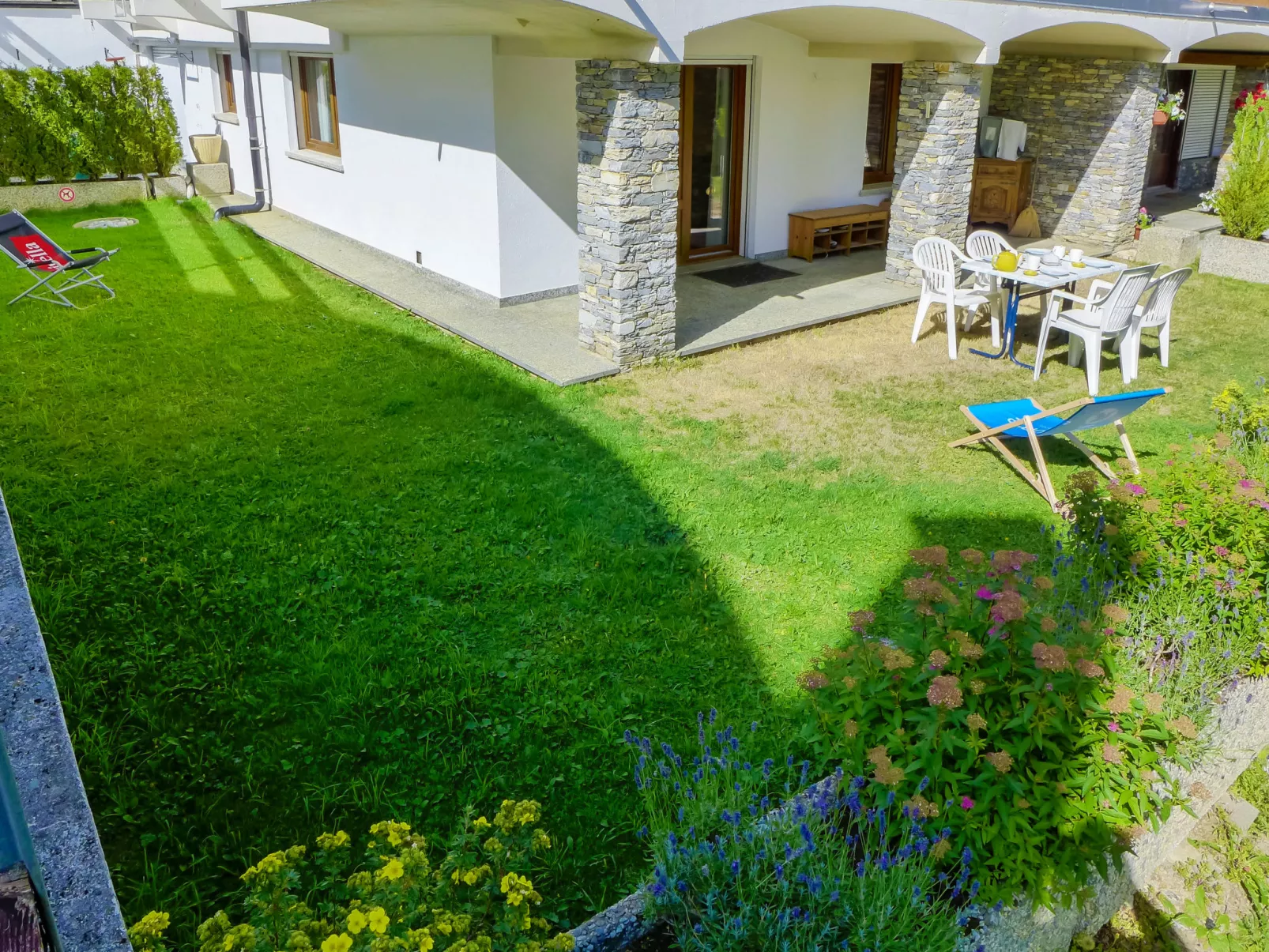 Résidence La Fenière 03-Outside