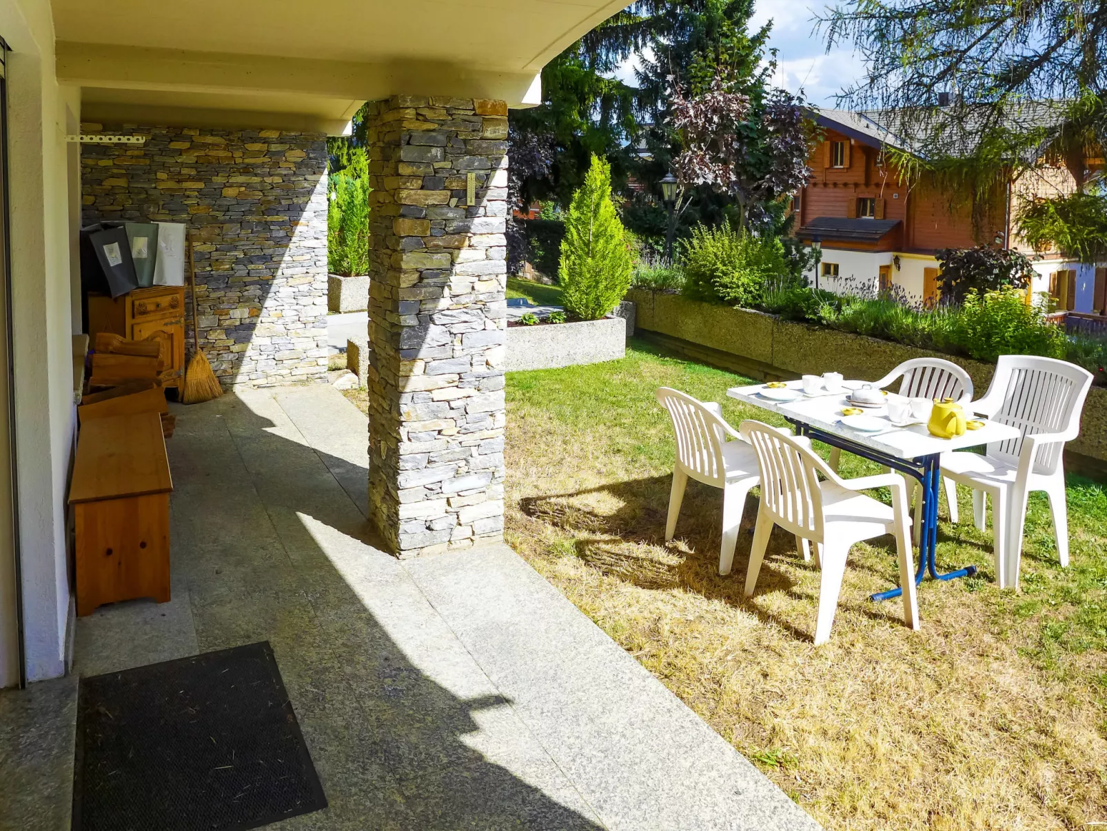 Résidence La Fenière 03-Outside