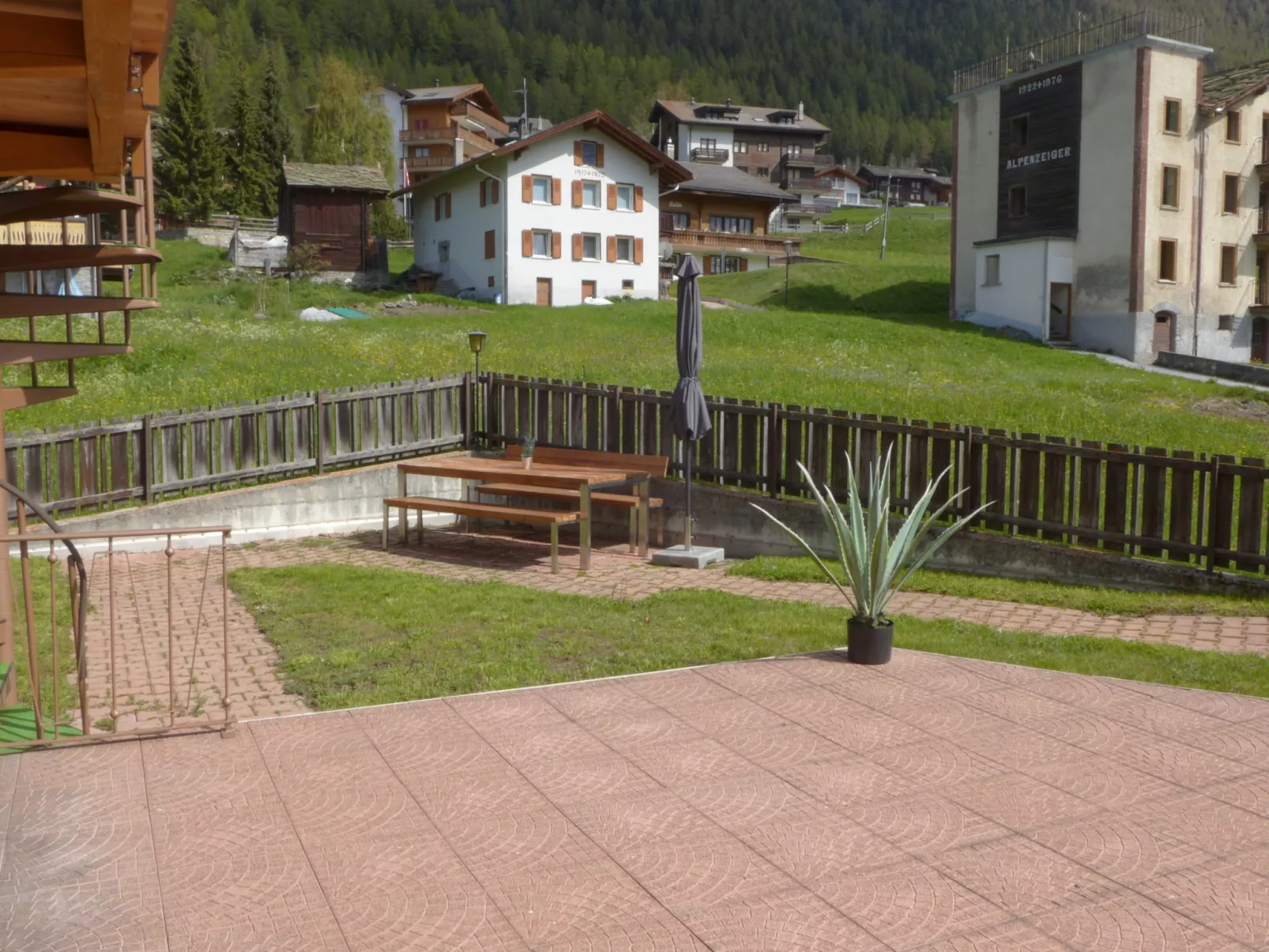 Wiedersehn 1. Stock-Outside