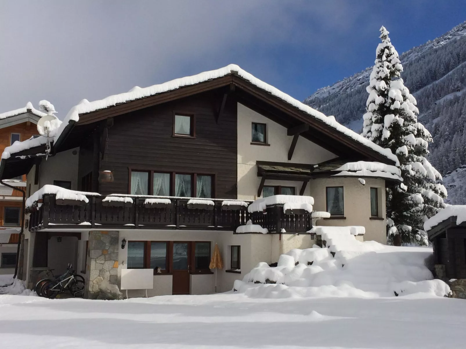 Chalet Sunstar Klein-Outside