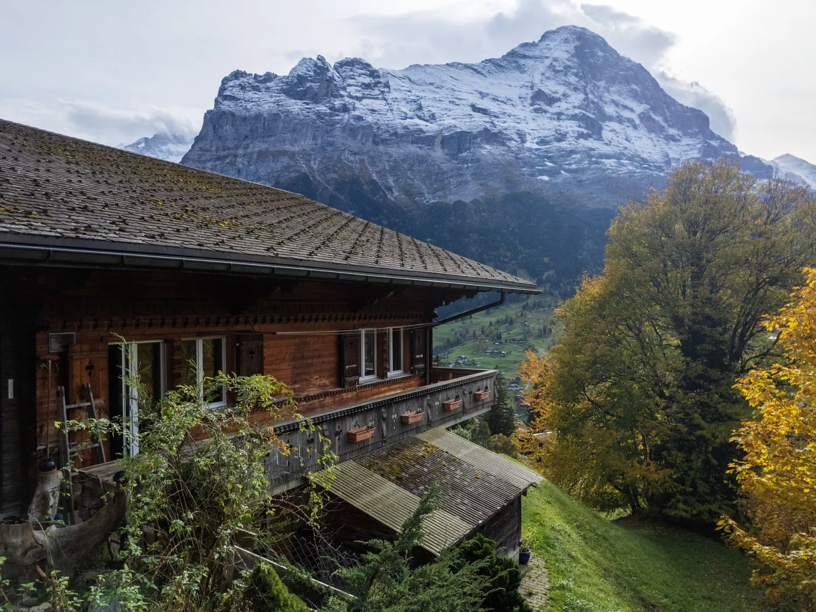 Chalet uf Duft-Outside
