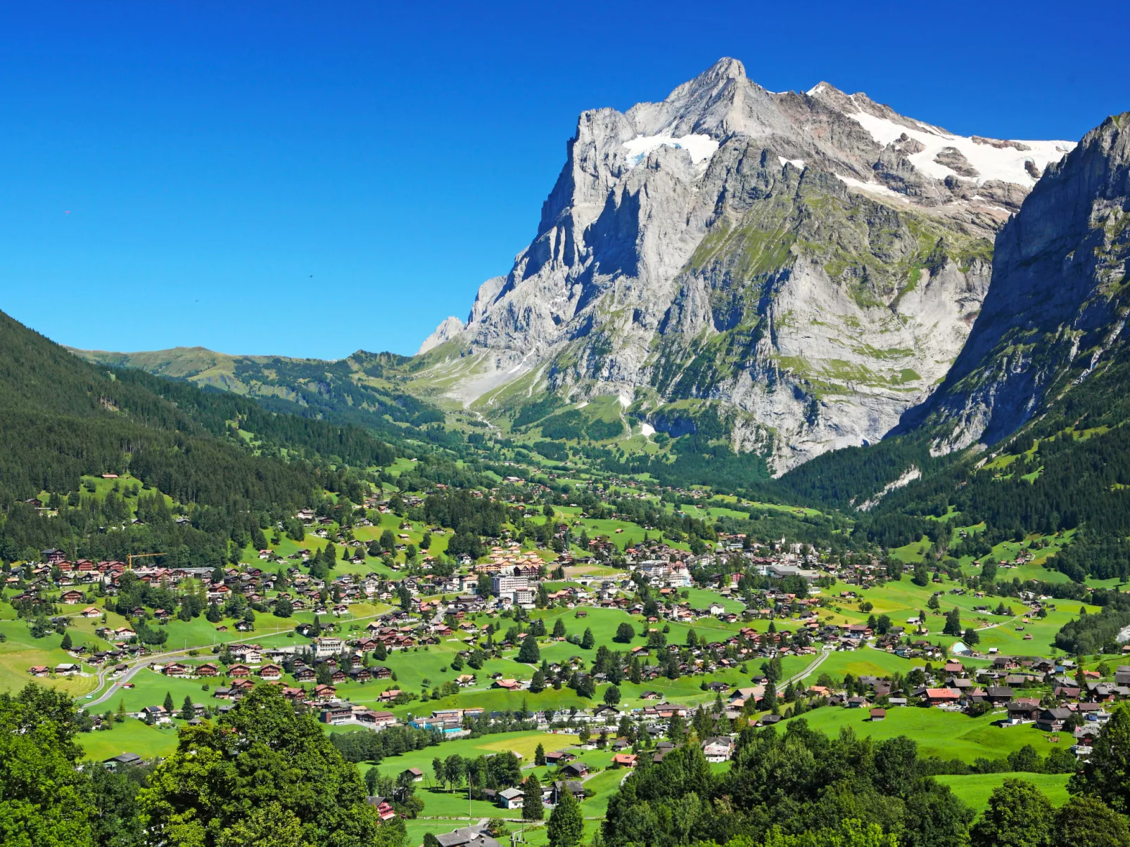 Chalet uf Duft-Area