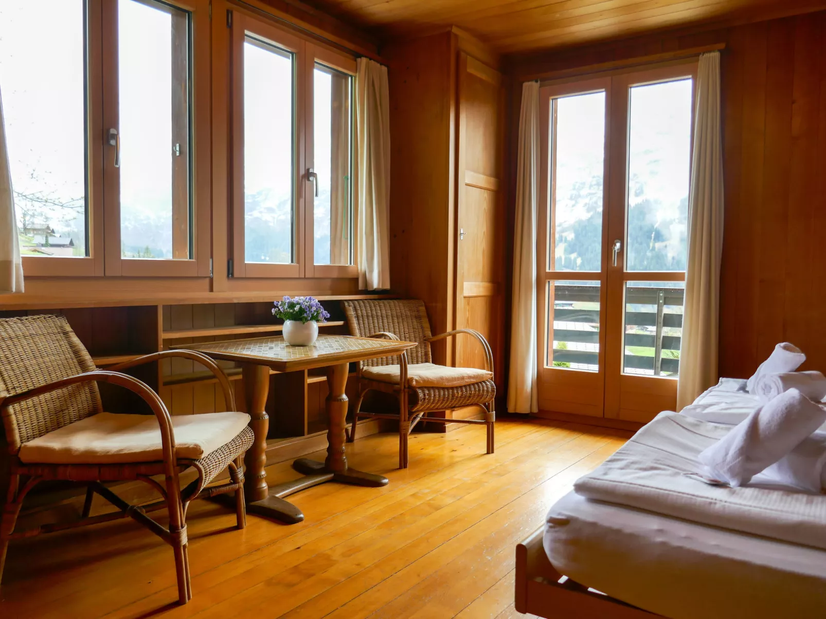 Chalet Pitschun-Inside