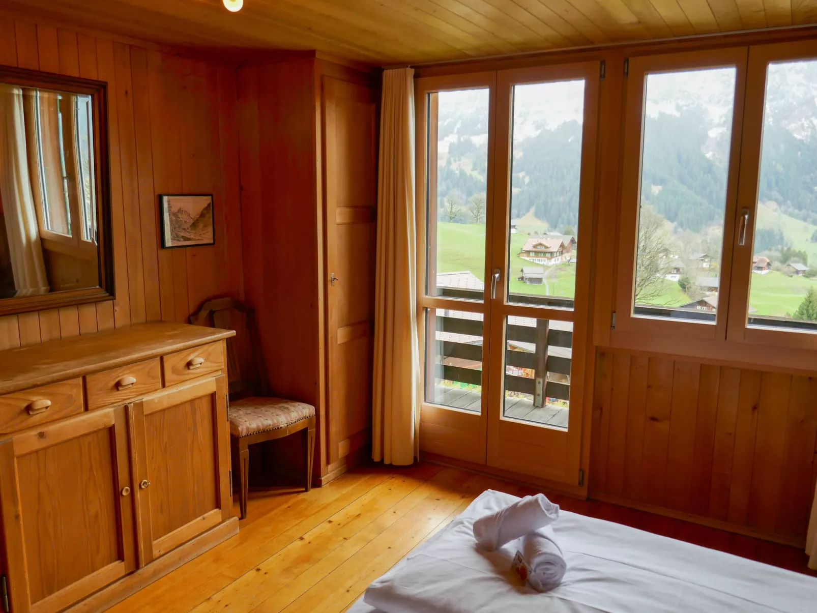 Chalet Pitschun-Inside