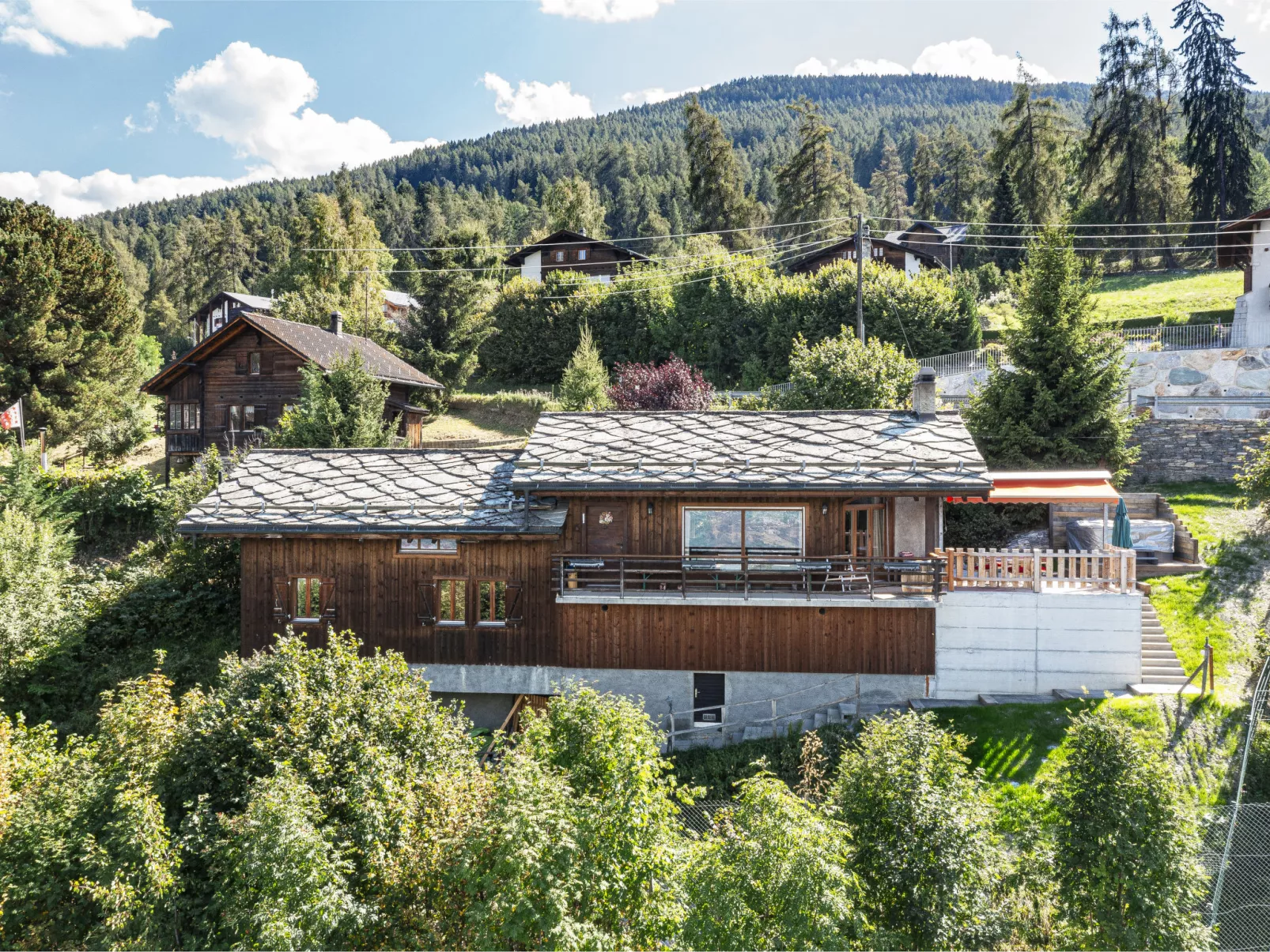 Chalet Mayens-Outside