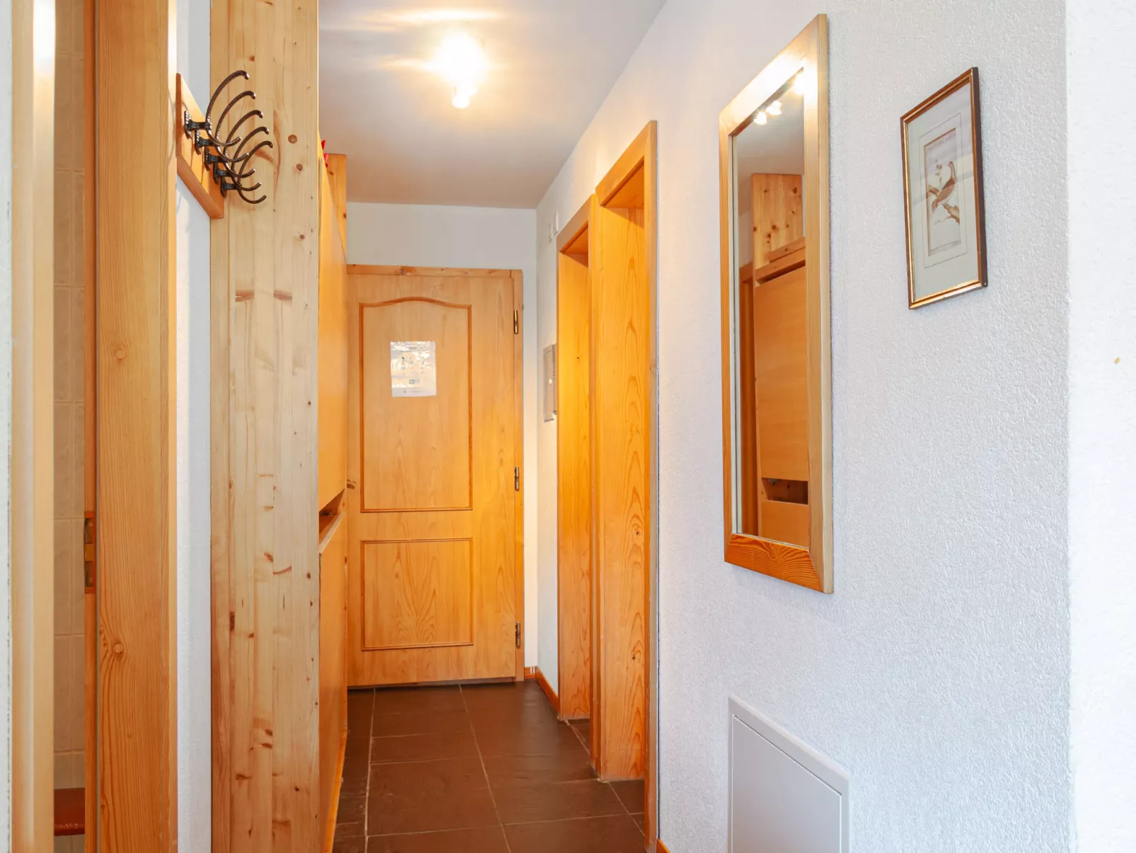 Apt.212X-Inside