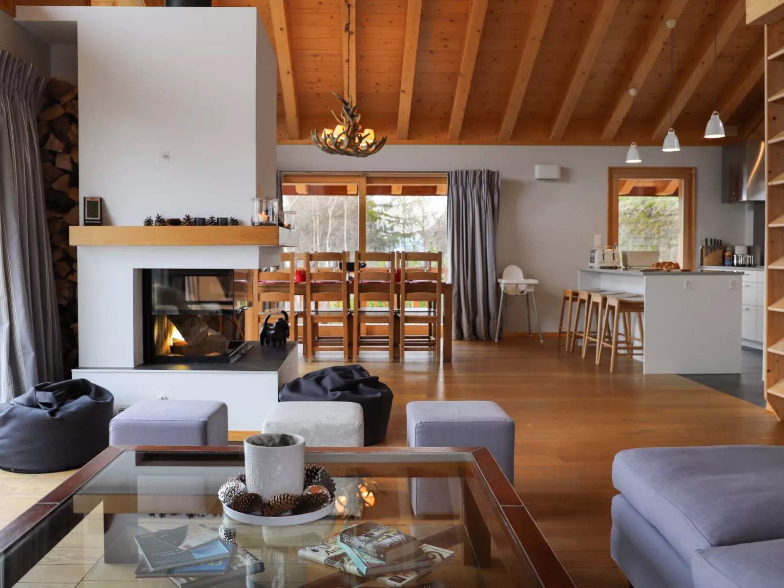 Chalet Manson-Inside