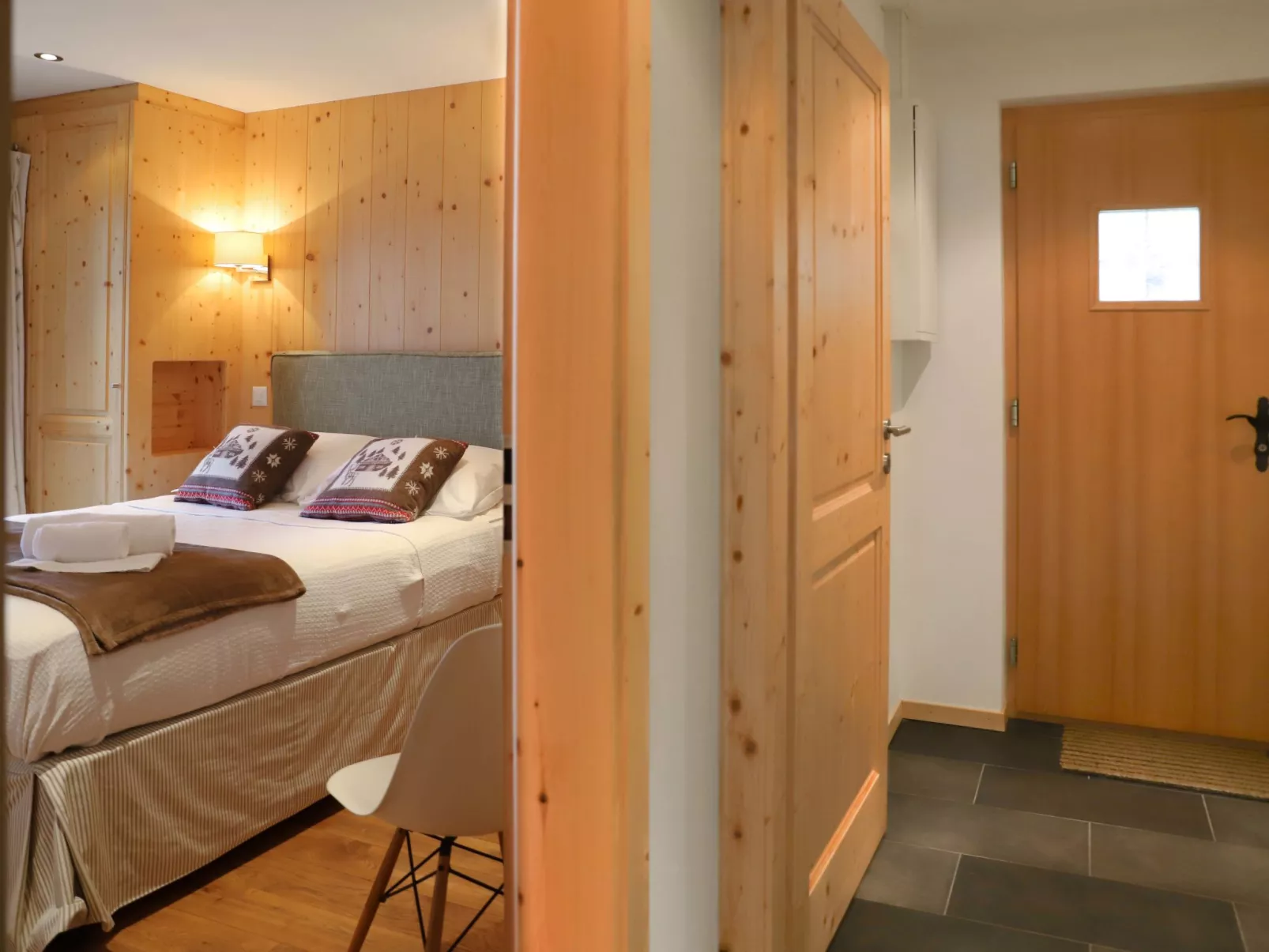 Chalet Manson-Inside