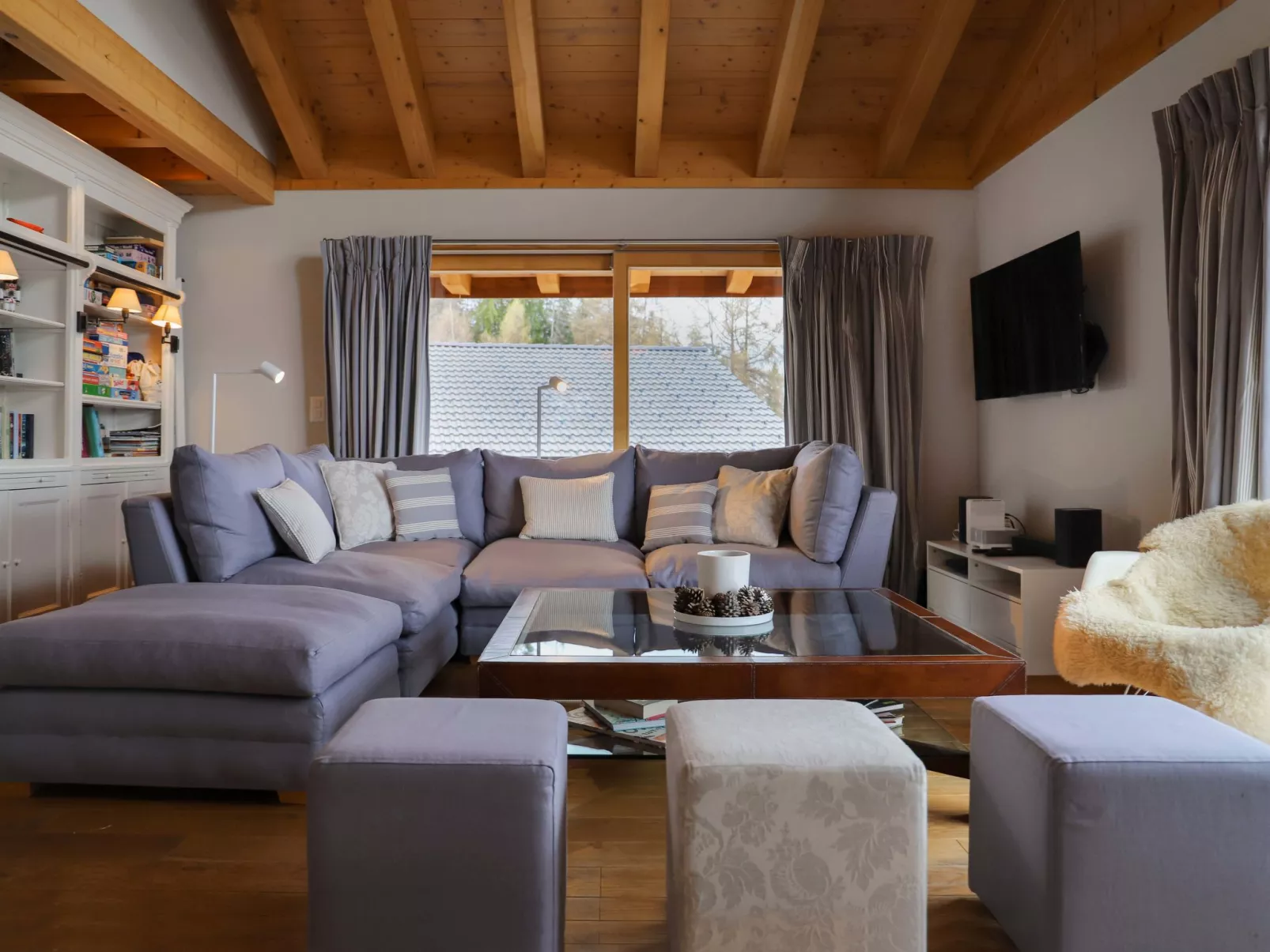 Chalet Manson-Inside