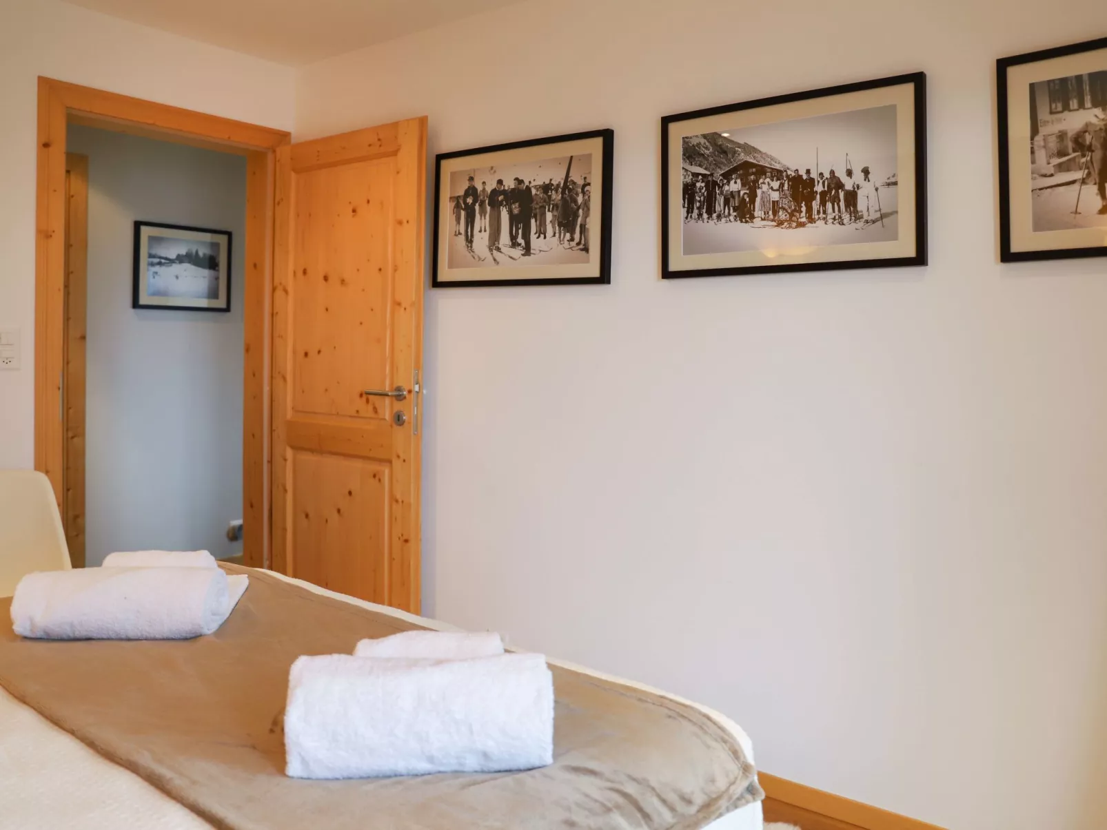 Chalet Manson-Inside