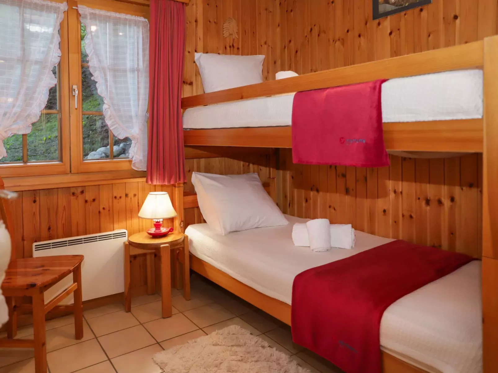 Ushuaia-Inside