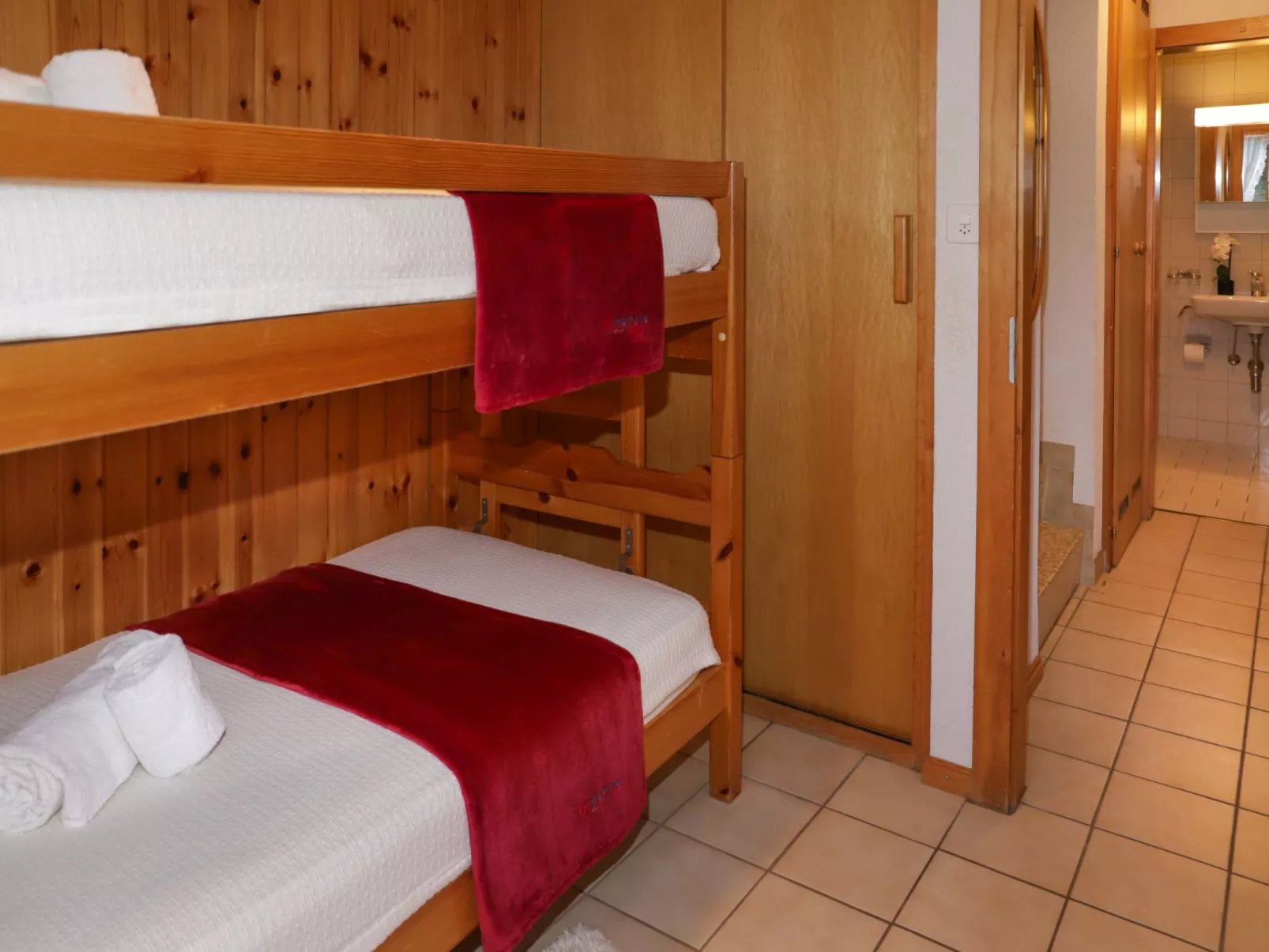 Ushuaia-Inside