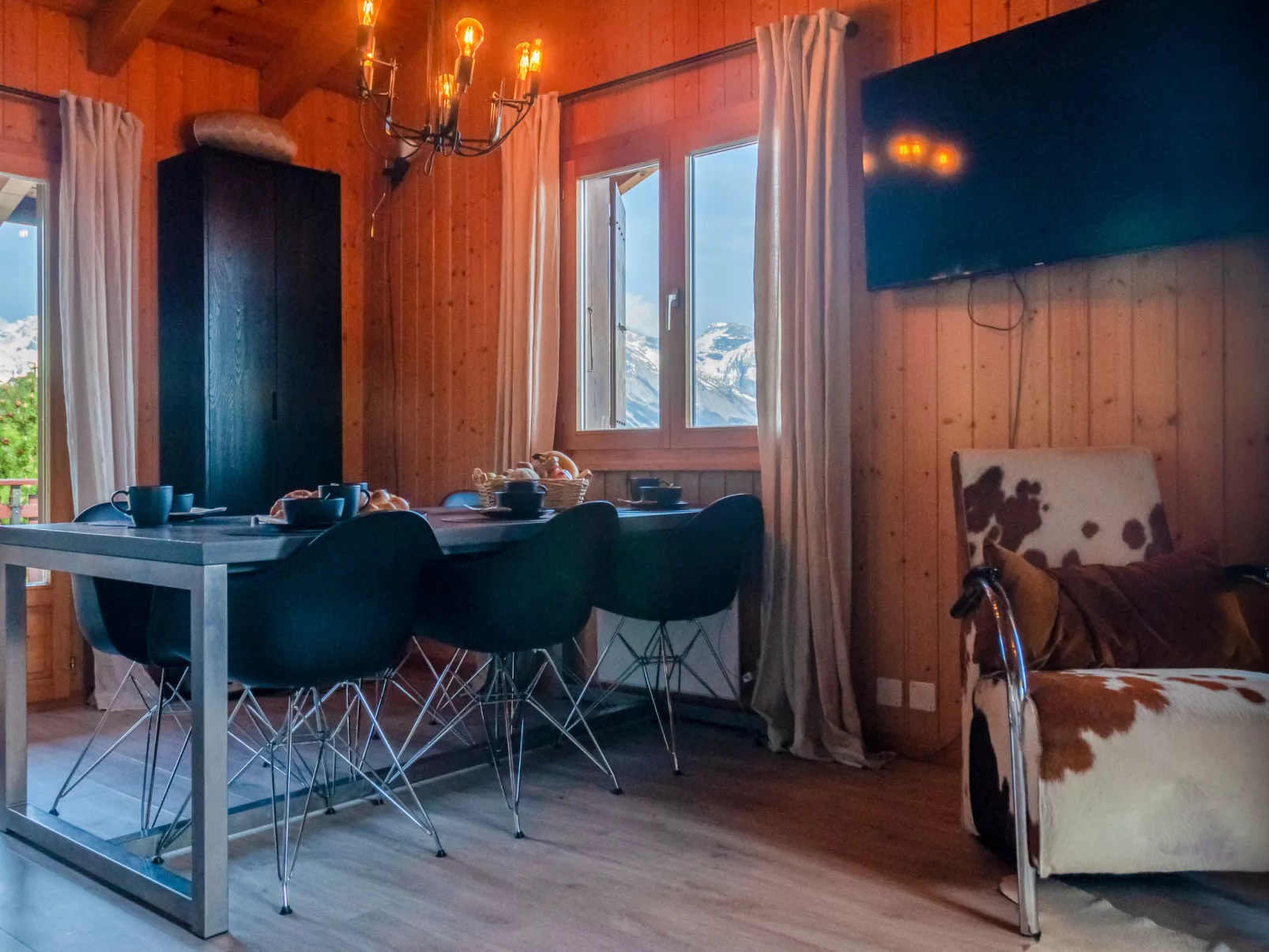 Dolce Cabane-Inside