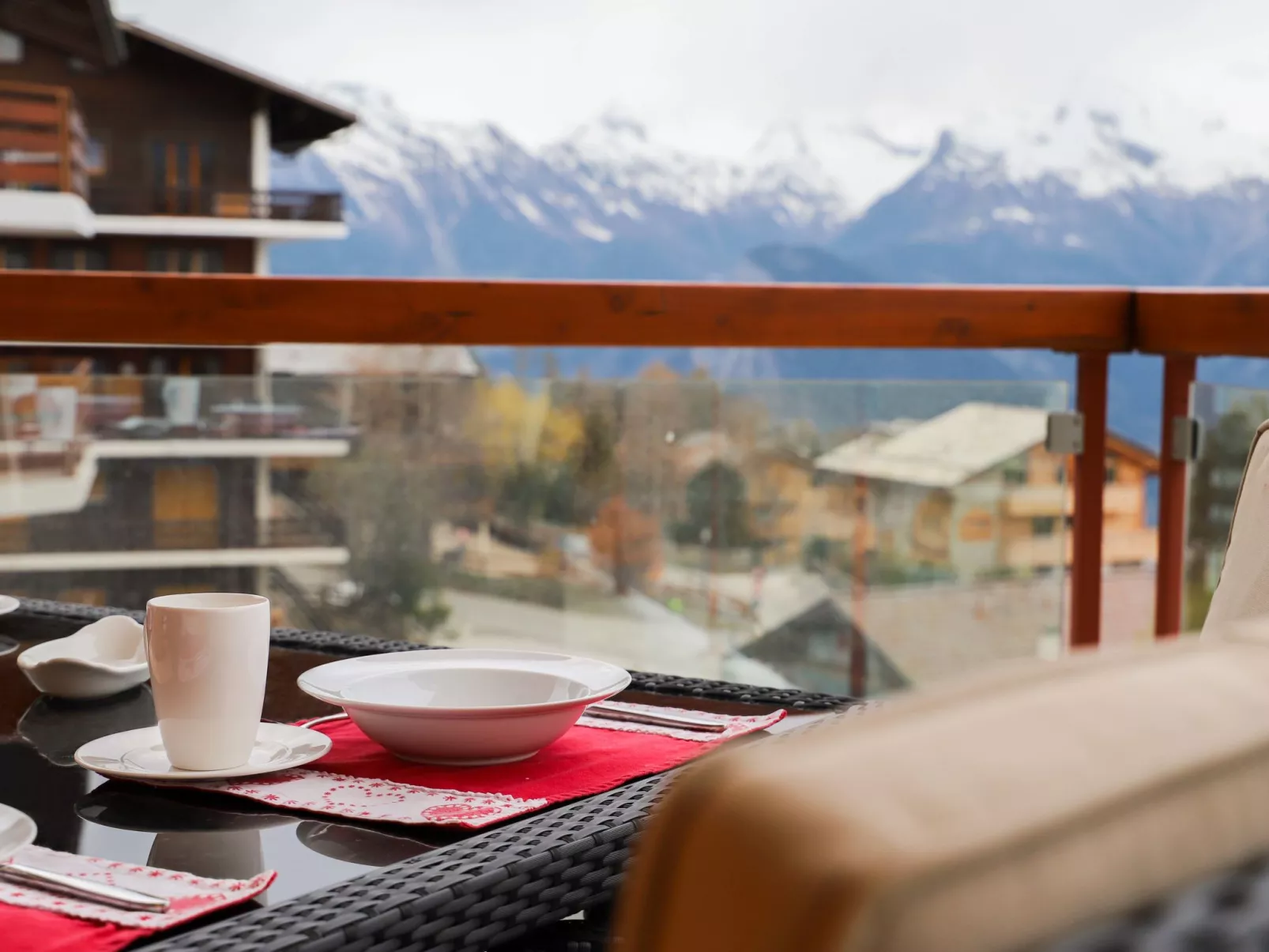 Cor des Alpes 16-Inside