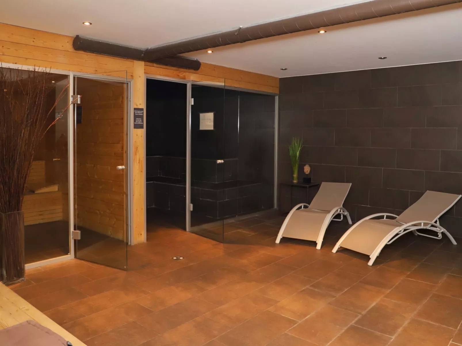 Cor des Alpes 16-Inside