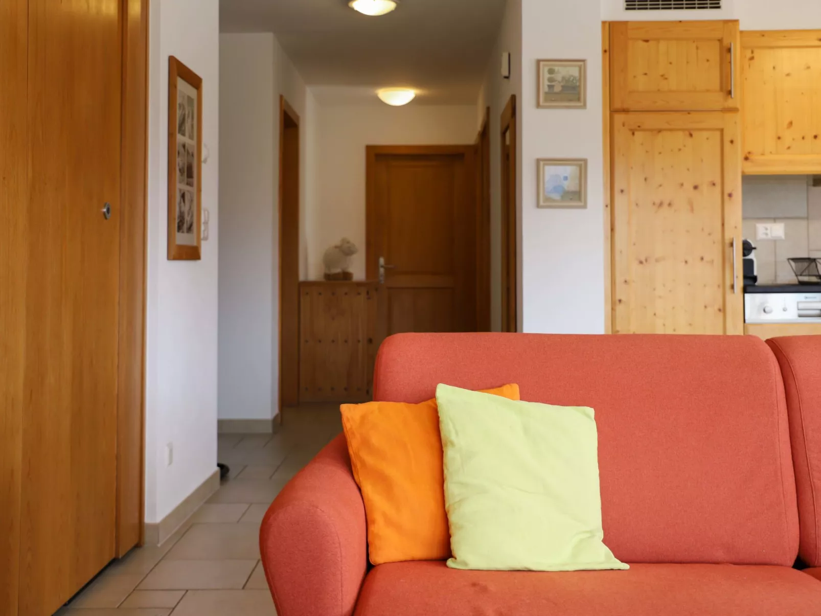 Domaine des Reines D1A-Inside