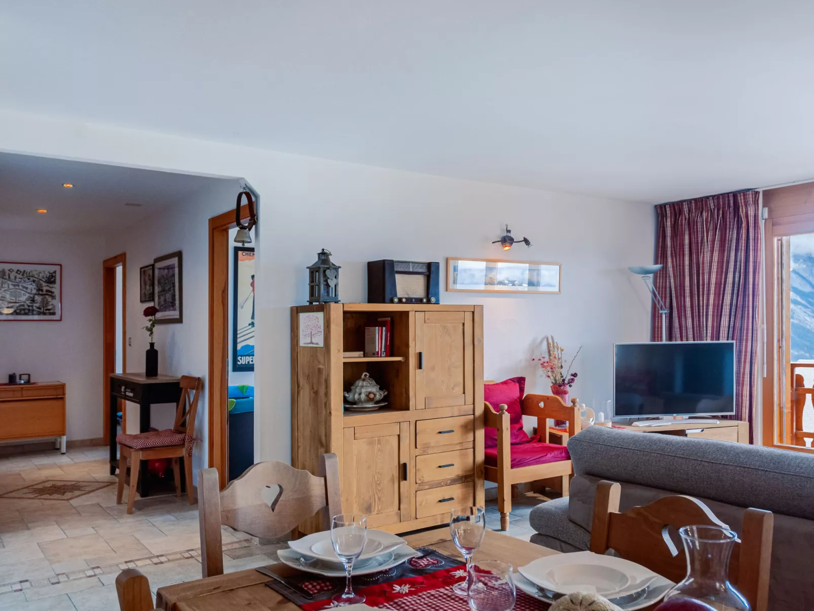 Grand Panorama B2-Inside